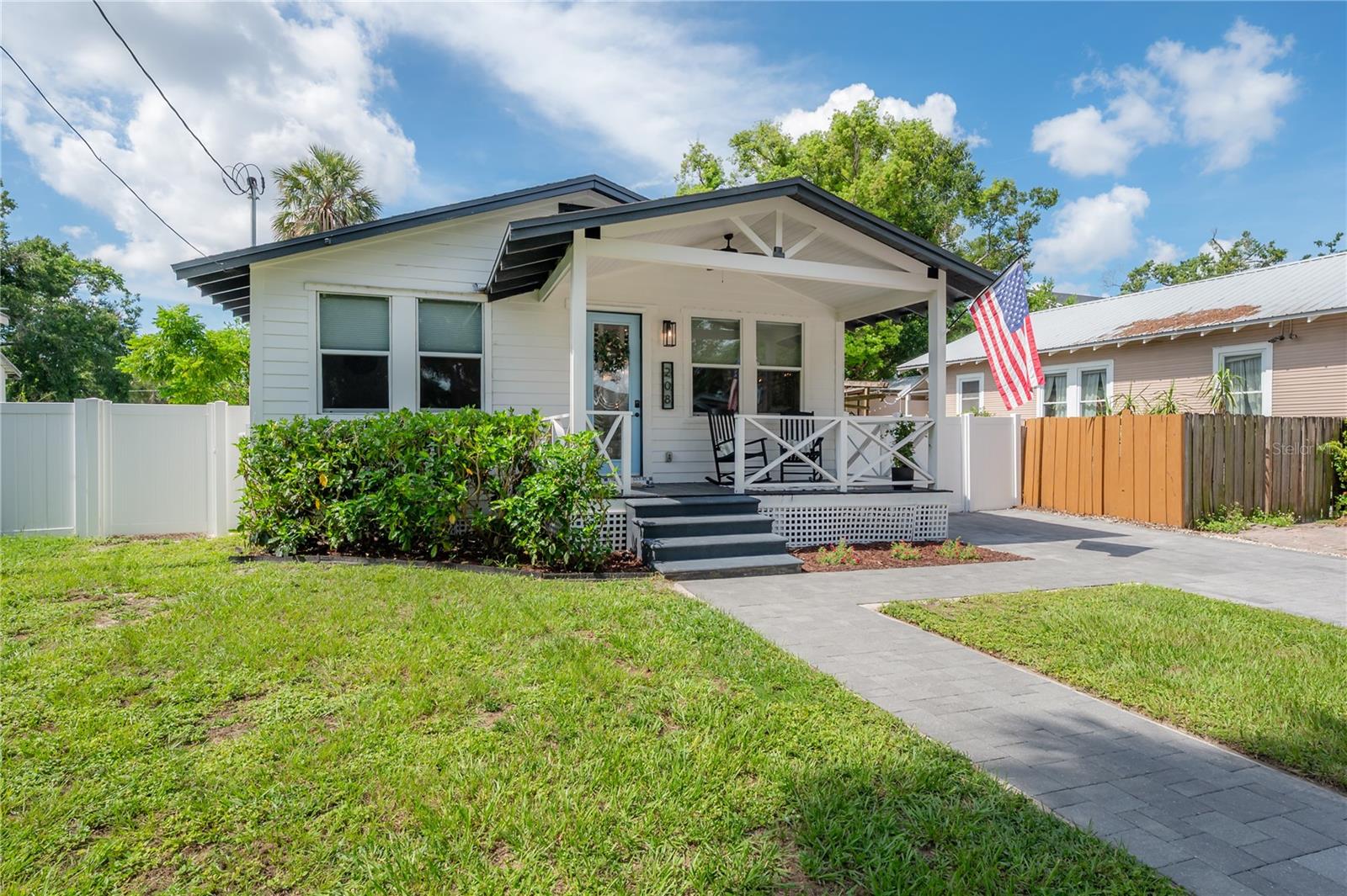 Image 29 of 43 For 208 Floribraska Avenue