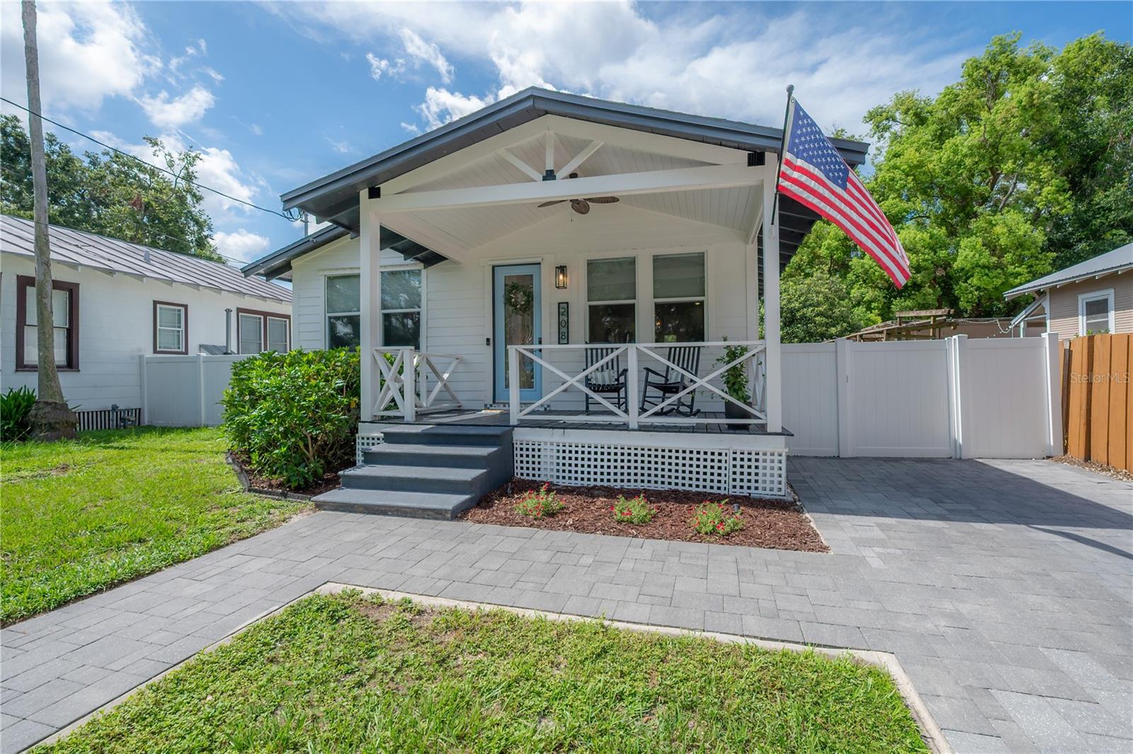 Image 31 of 43 For 208 Floribraska Avenue
