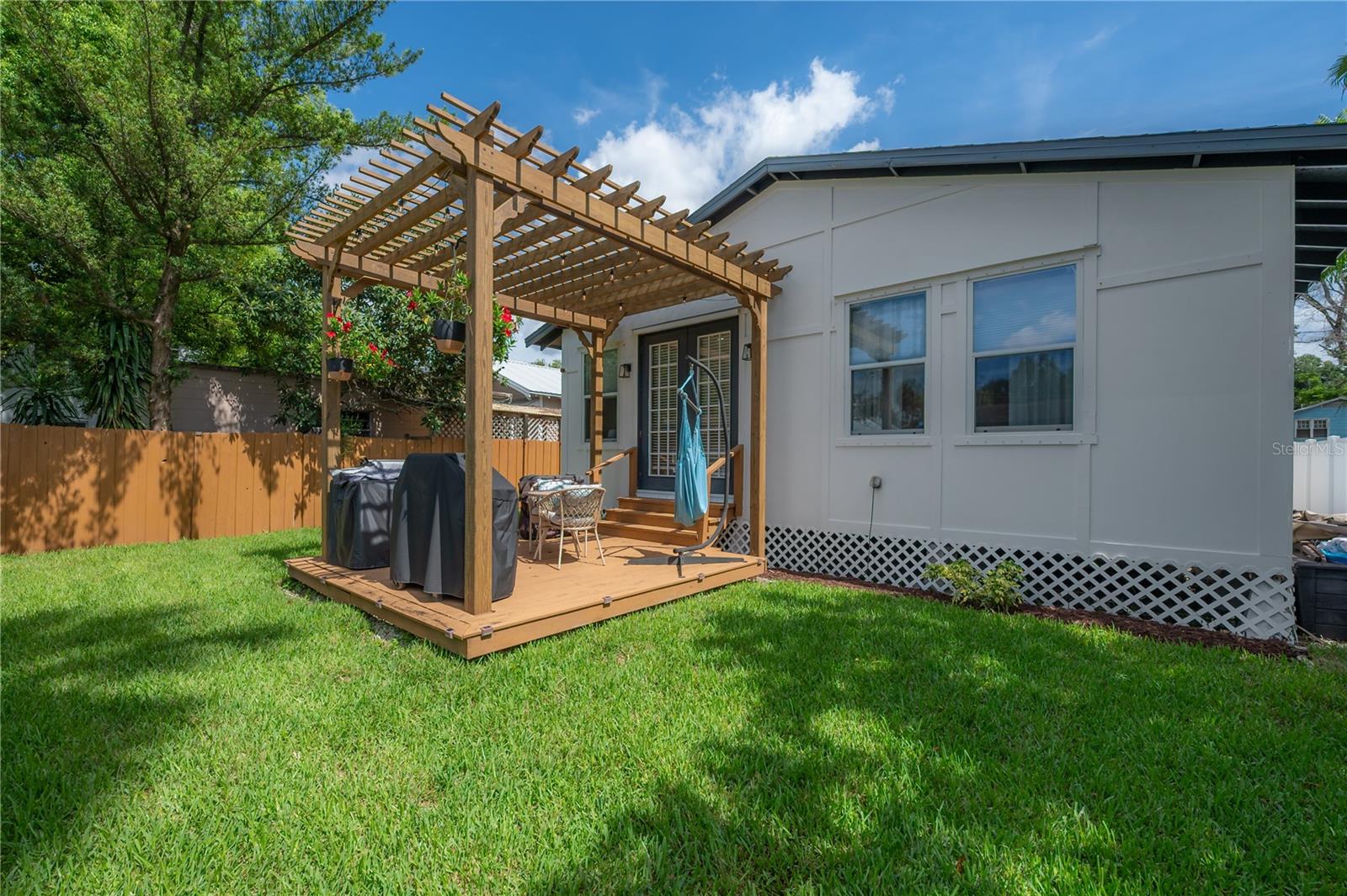 Image 40 of 43 For 208 Floribraska Avenue