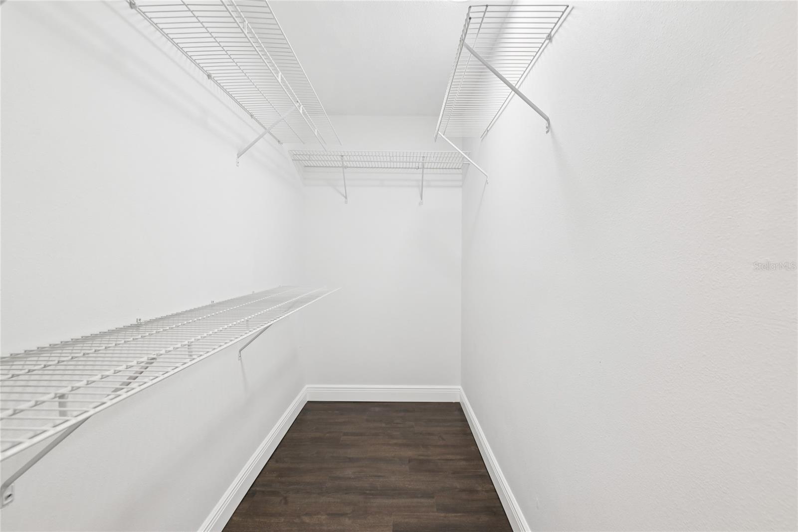Listing photo id 34 for 545 Westlake Boulevard 64