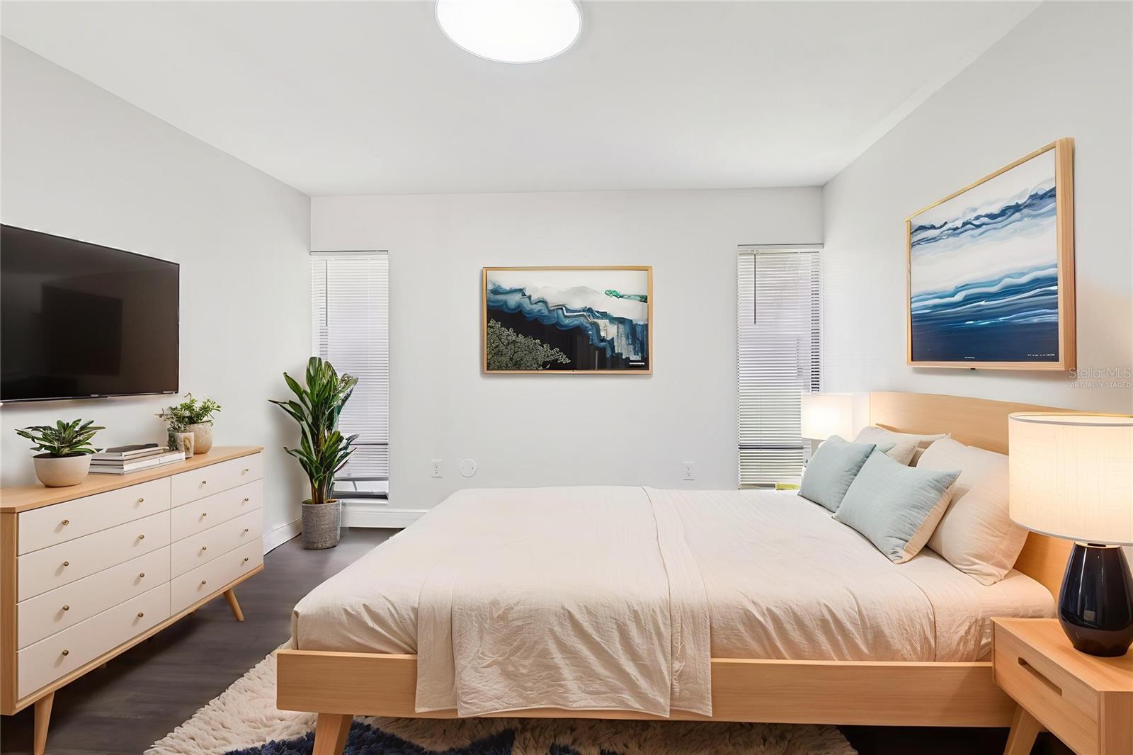 Listing photo id 36 for 545 Westlake Boulevard 64