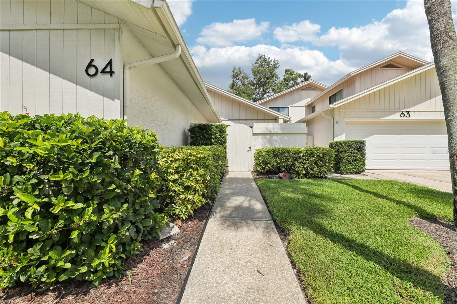 Listing photo id 2 for 545 Westlake Boulevard 64
