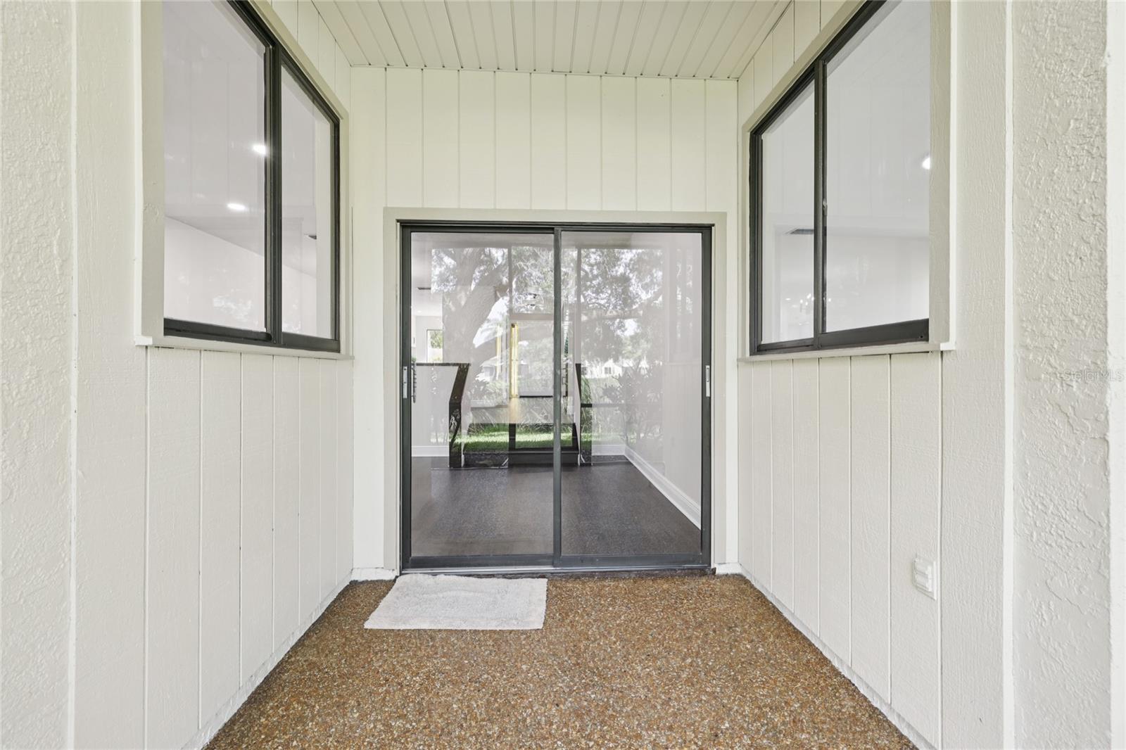Listing photo id 43 for 545 Westlake Boulevard 64