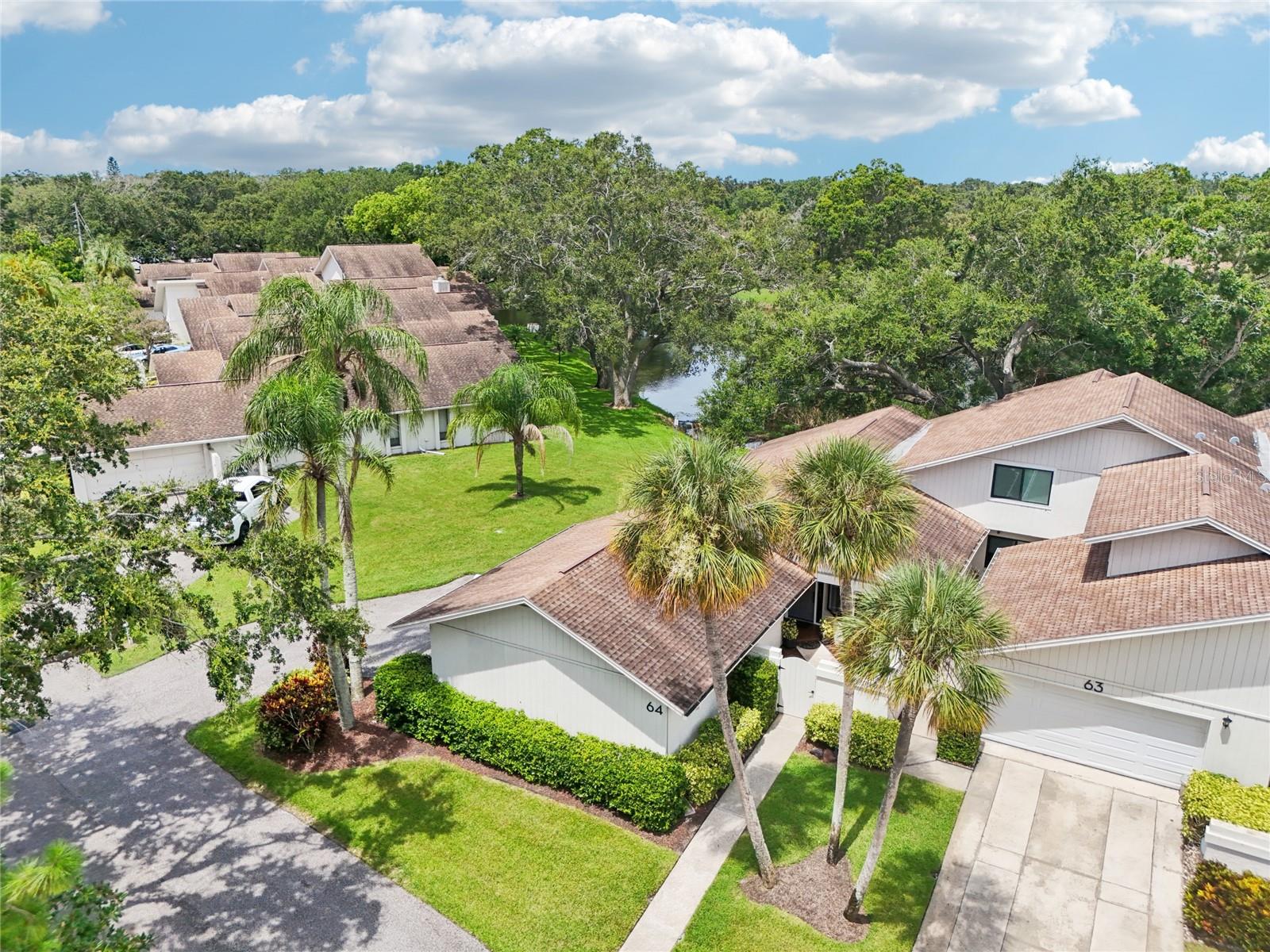 Listing photo id 46 for 545 Westlake Boulevard 64