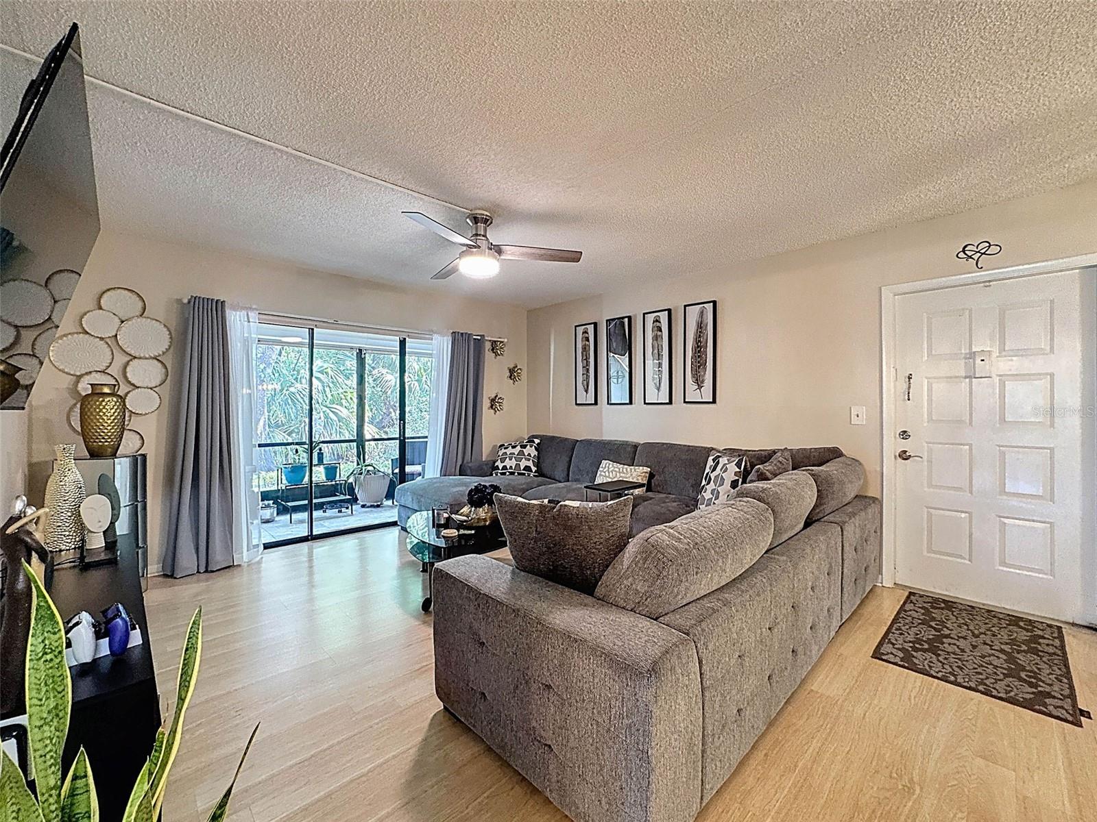 Image 10 of 41 For 3188 Lake Pine Way S B1