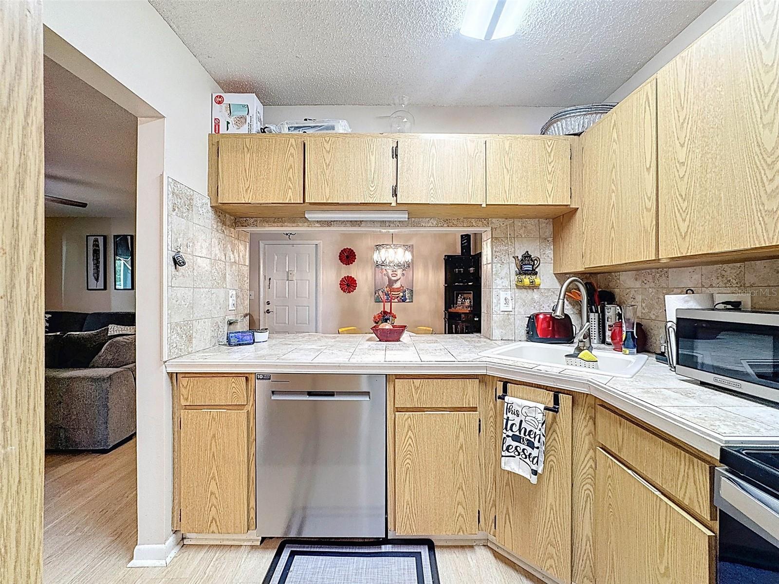Image 17 of 41 For 3188 Lake Pine Way S B1