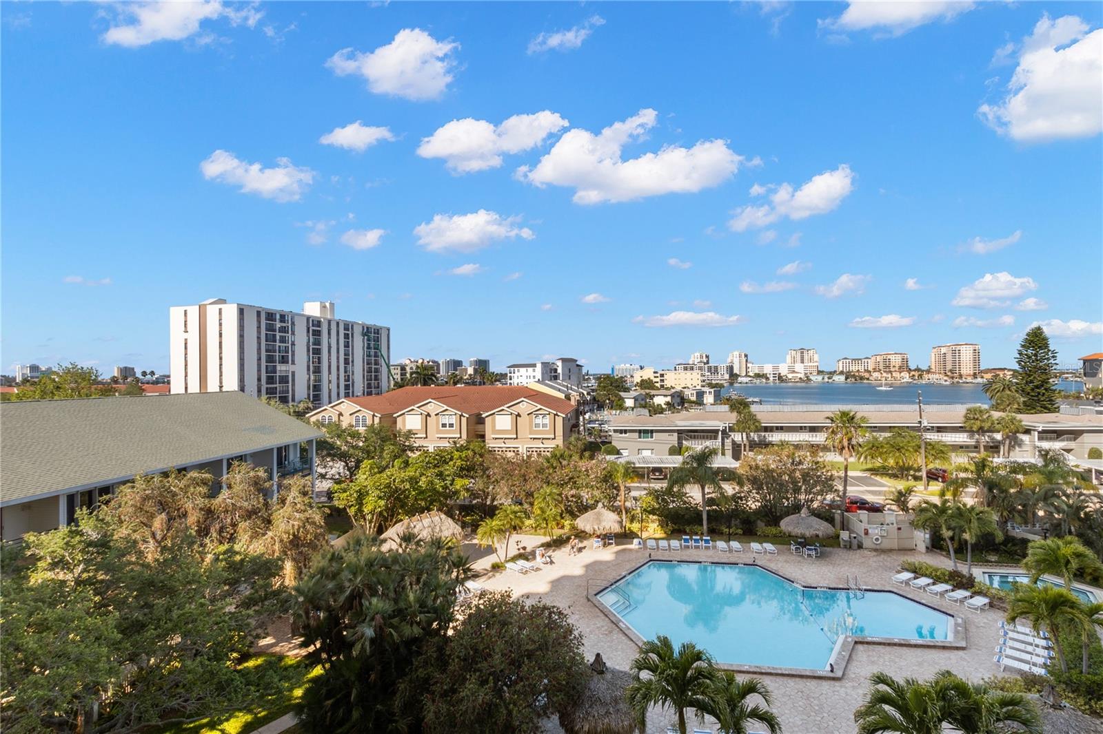 Listing photo id 15 for 400 Island Way 503