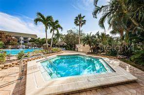 Listing photo id 17 for 400 Island Way 503
