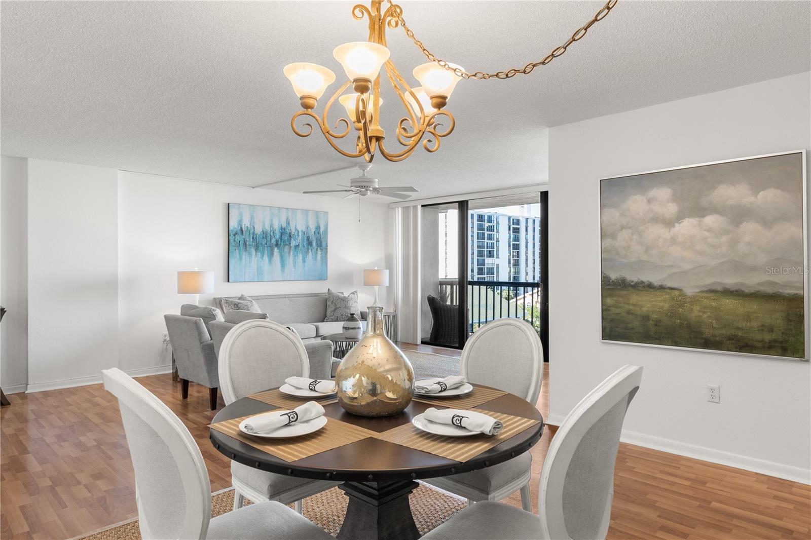 Listing photo id 5 for 400 Island Way 503