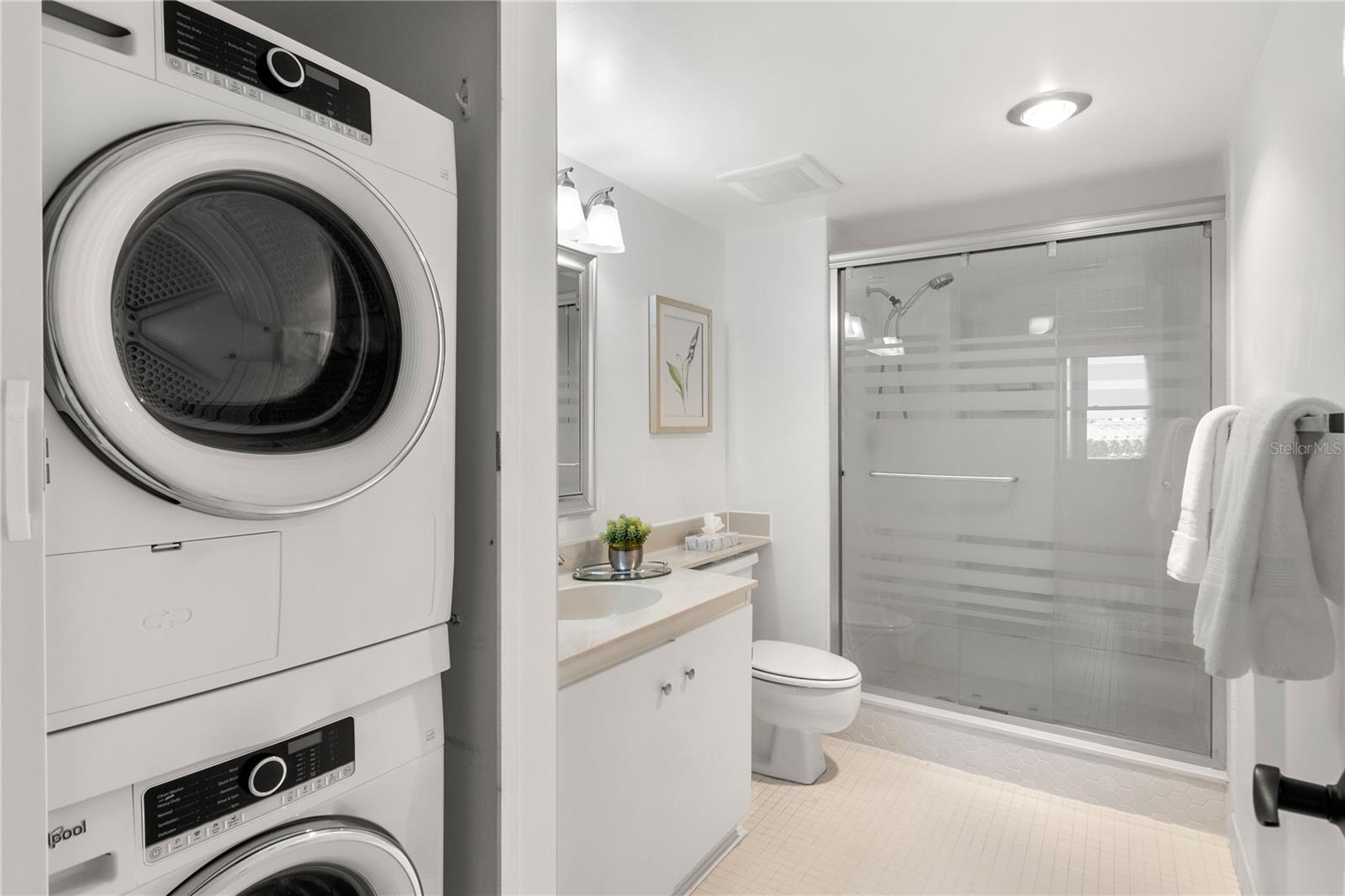 Listing photo id 7 for 400 Island Way 503