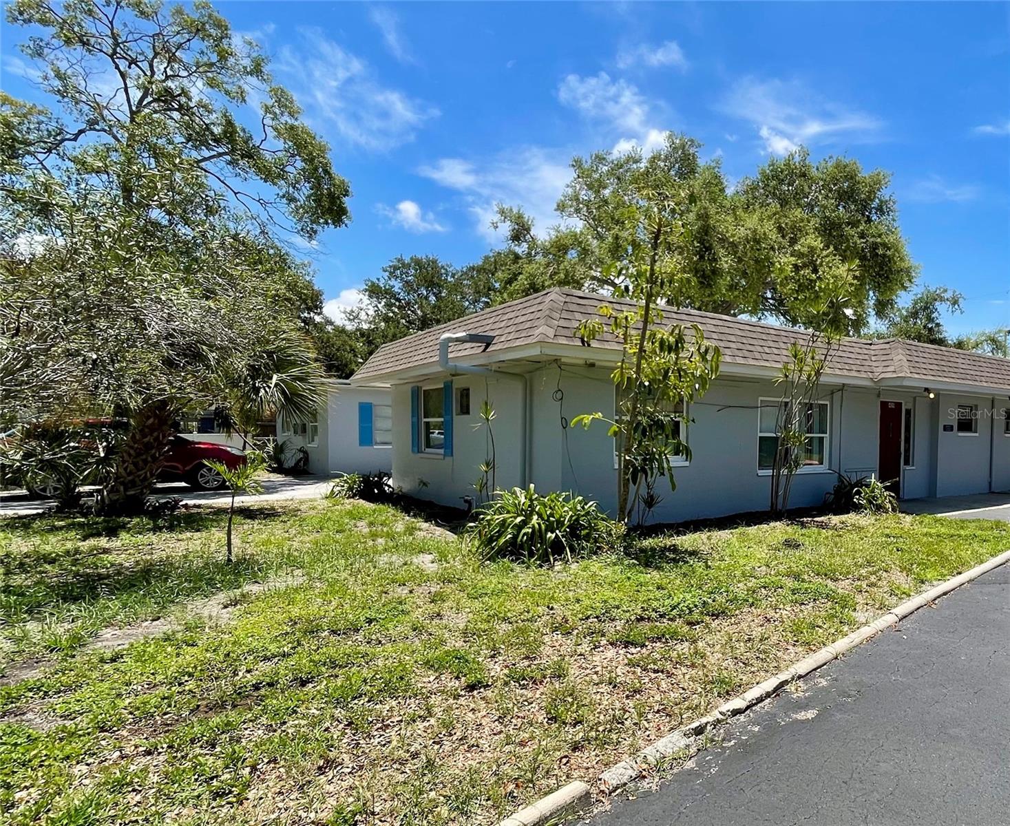 Image 2 of 15 For 401 1st Avenue 409