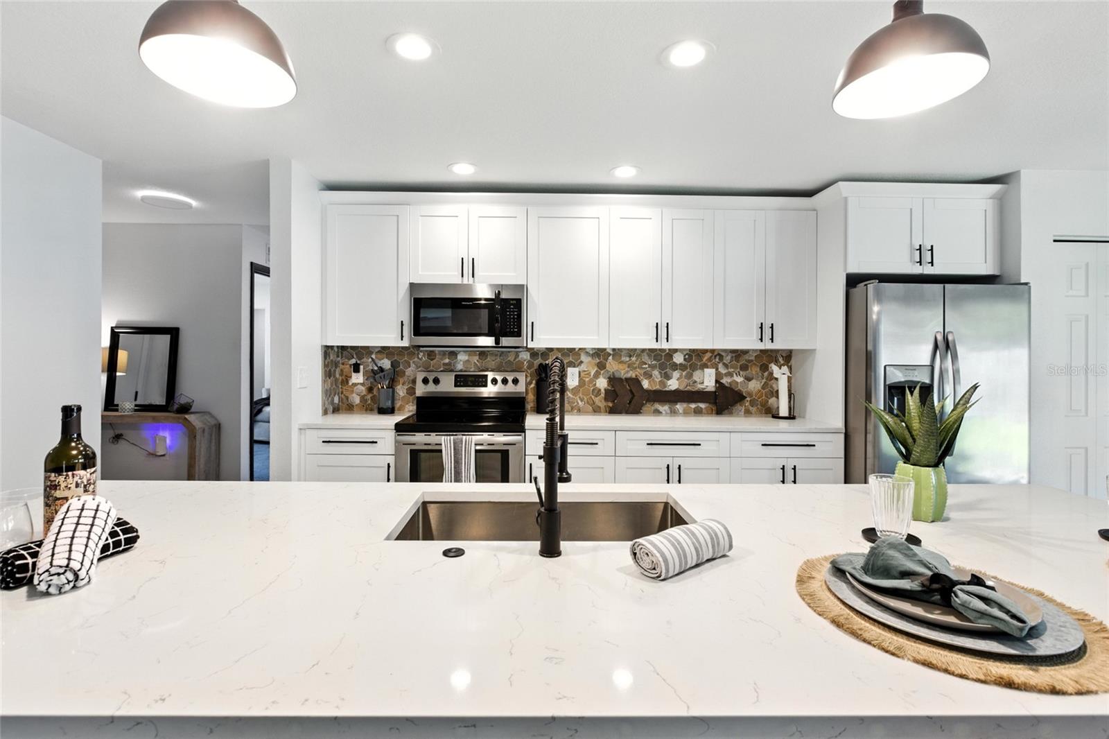 Listing photo id 10 for 10302 Oakhaven Drive