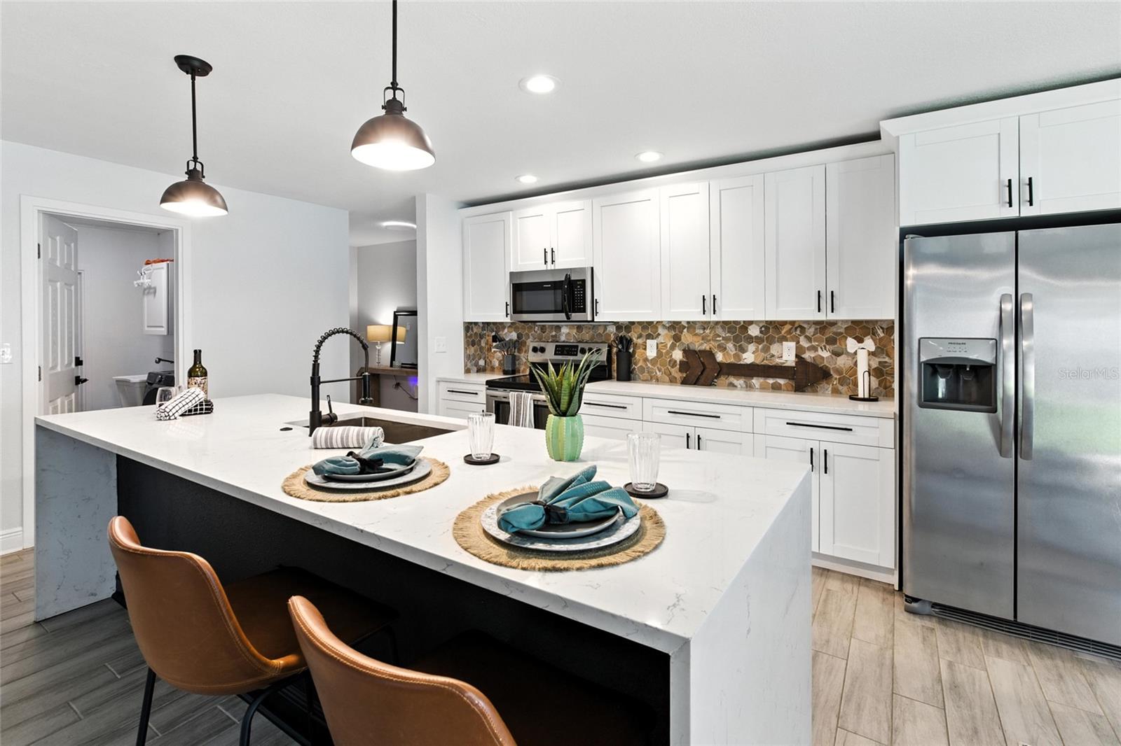 Listing photo id 12 for 10302 Oakhaven Drive
