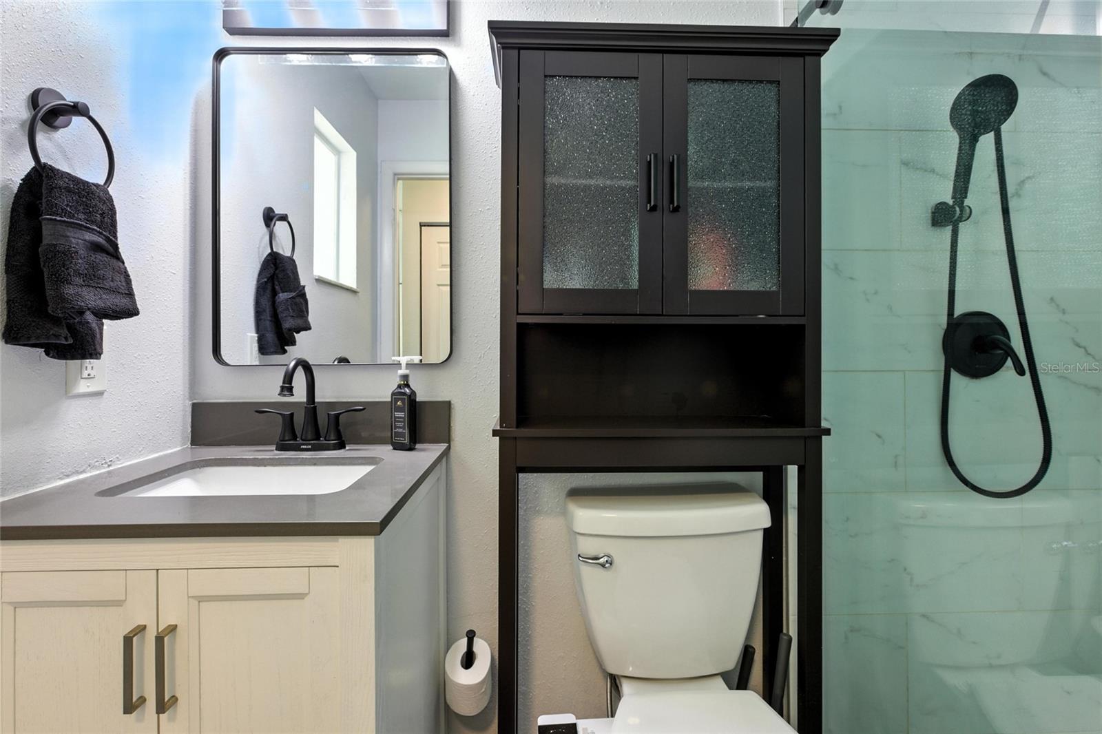 Listing photo id 31 for 10302 Oakhaven Drive