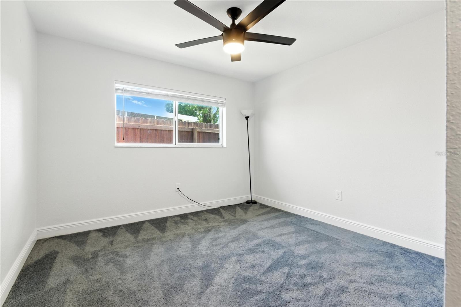 Listing photo id 36 for 10302 Oakhaven Drive