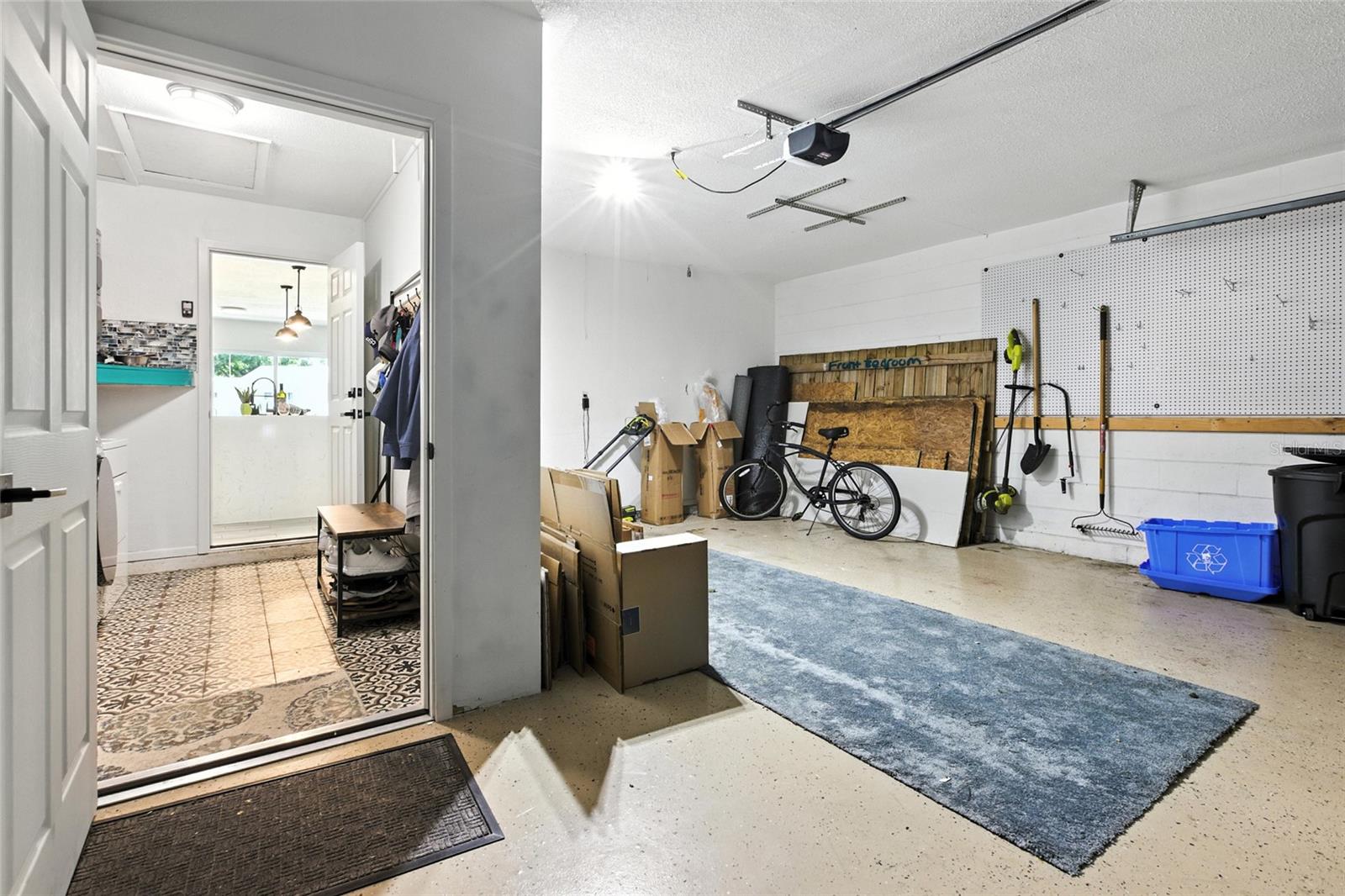 Listing photo id 45 for 10302 Oakhaven Drive