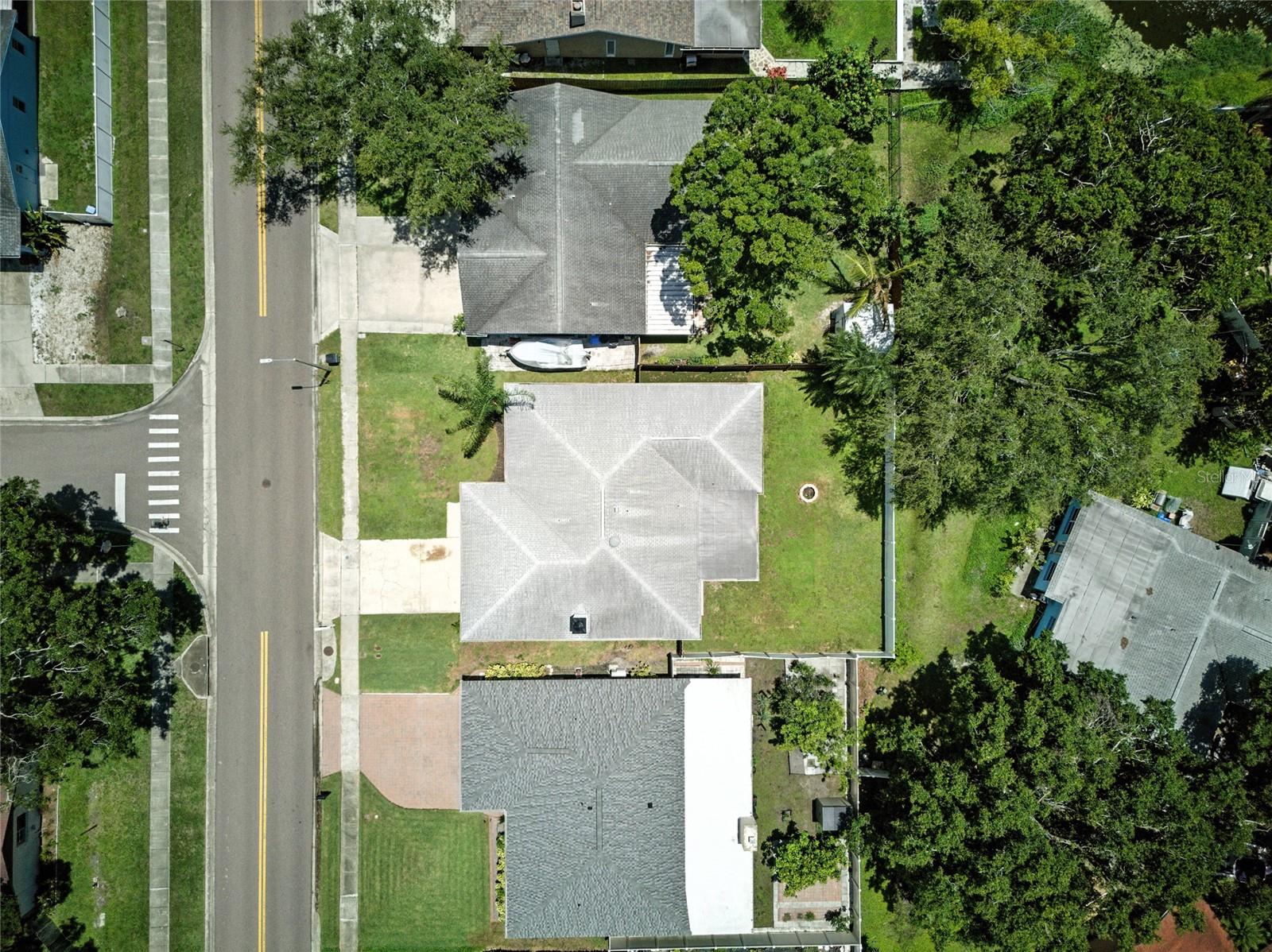 Listing photo id 47 for 10302 Oakhaven Drive
