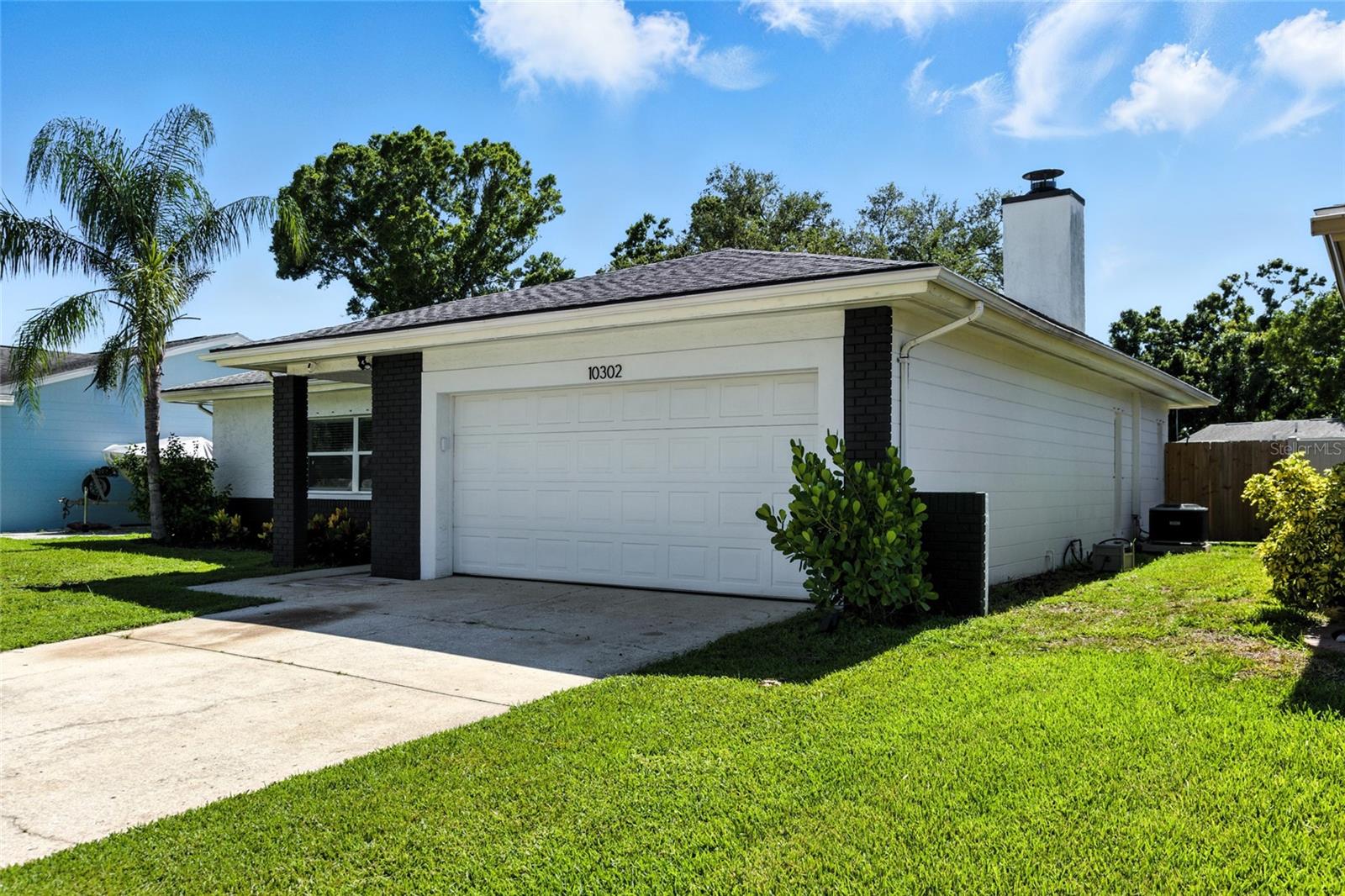 Listing photo id 49 for 10302 Oakhaven Drive