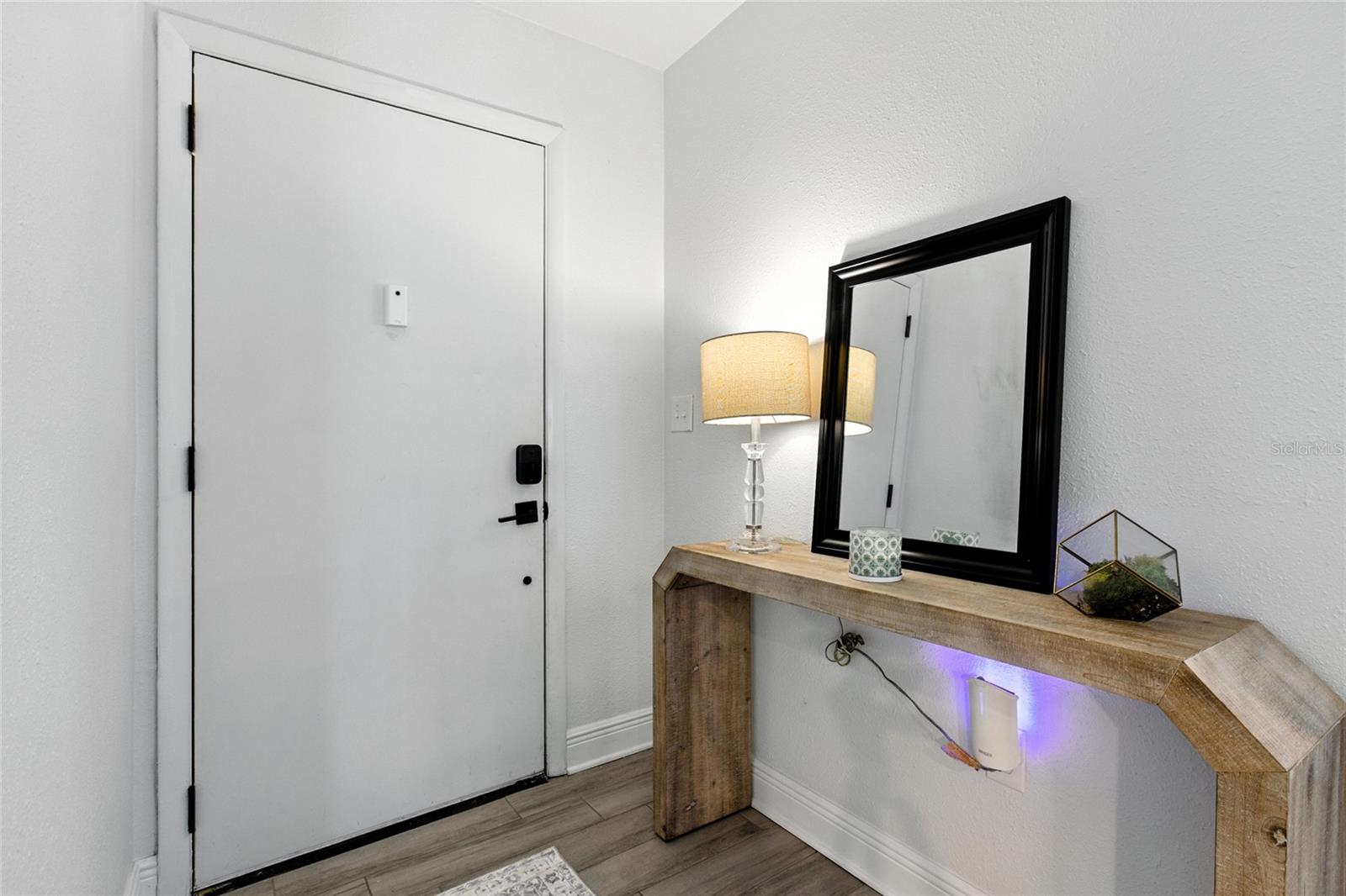 Listing photo id 4 for 10302 Oakhaven Drive