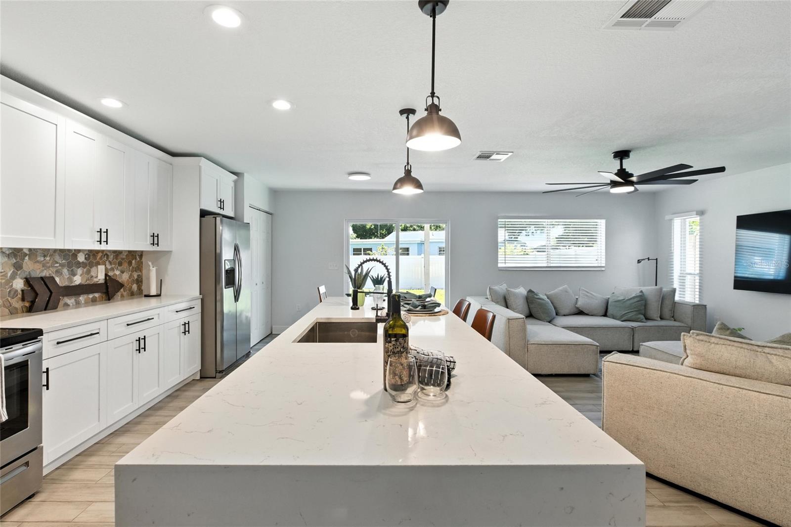 Listing photo id 6 for 10302 Oakhaven Drive