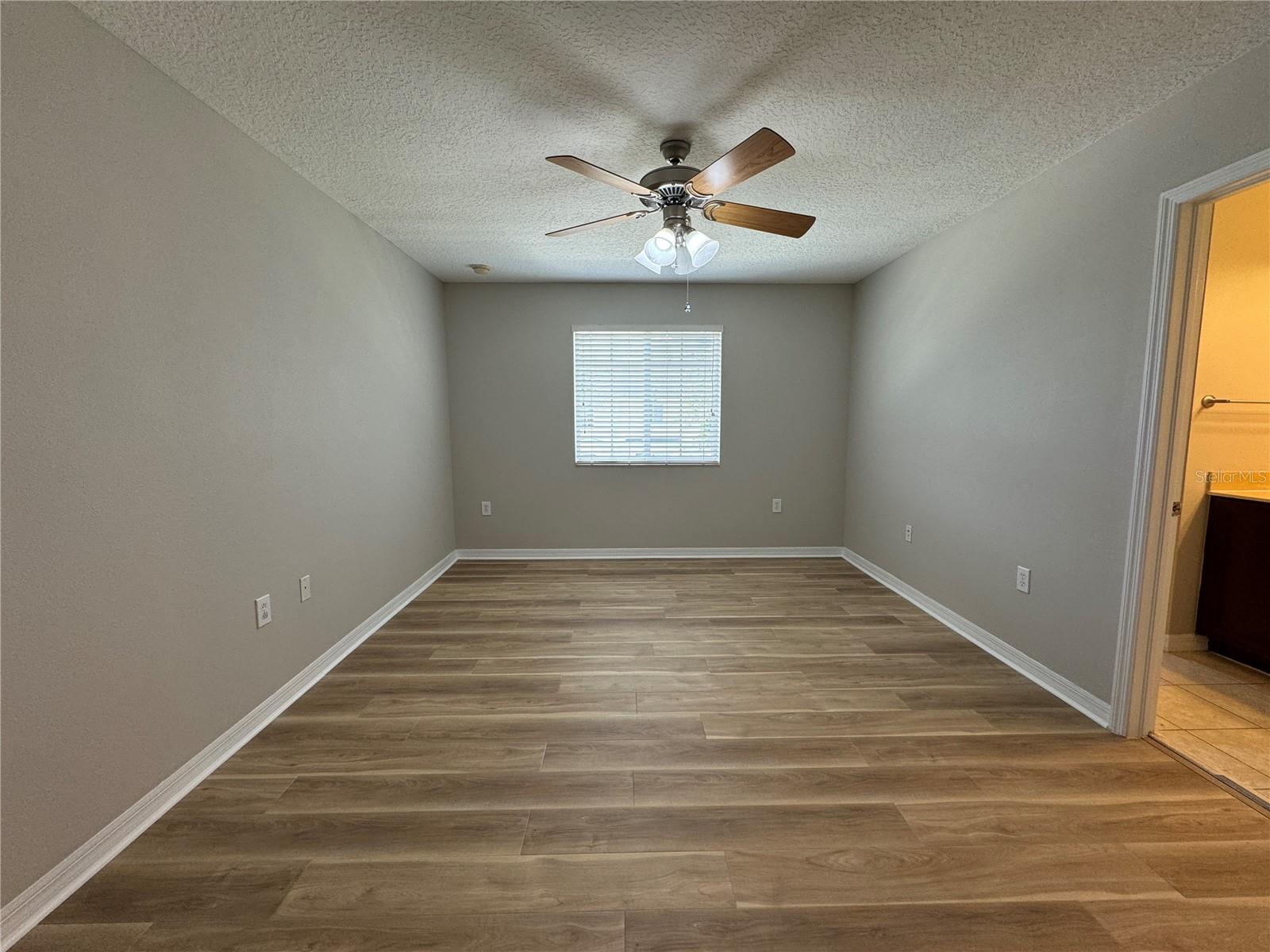 Image 21 of 46 For 8552 Trail Wind Drive