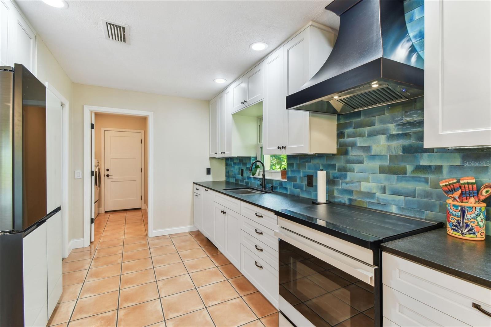 Image 12 of 41 For 4624 Bay Crest Drive