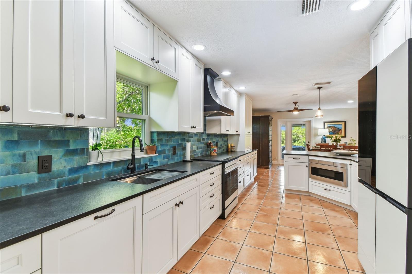 Image 14 of 41 For 4624 Bay Crest Drive