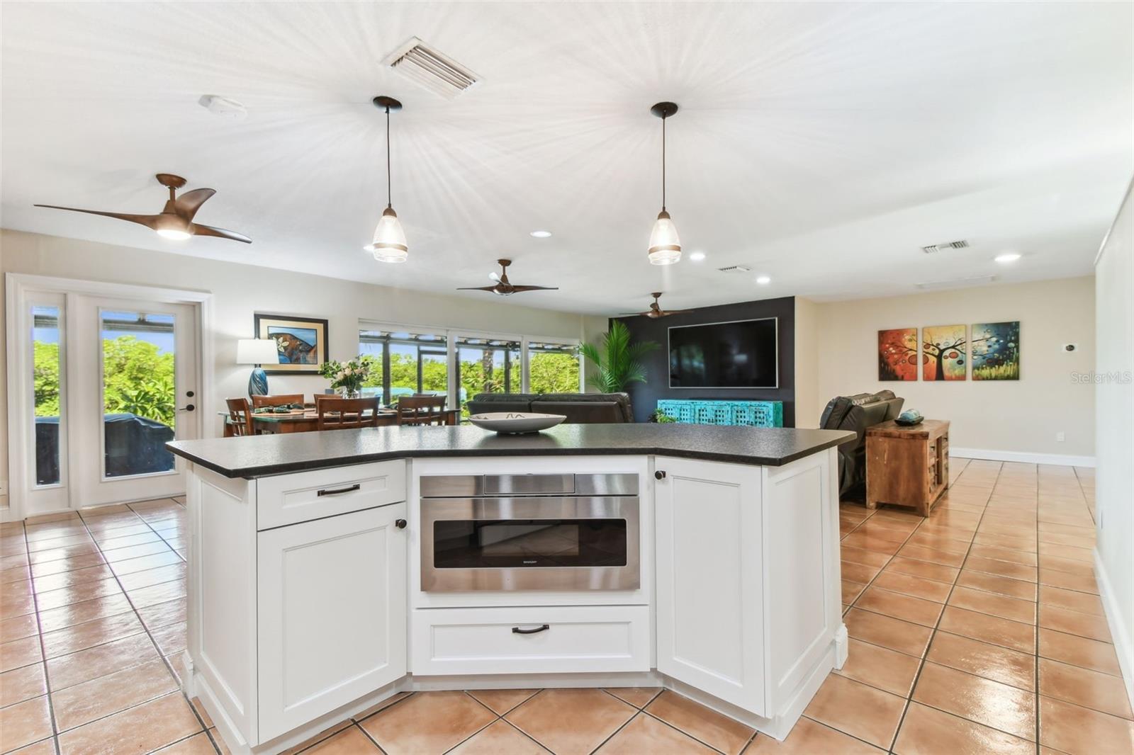 Image 15 of 41 For 4624 Bay Crest Drive