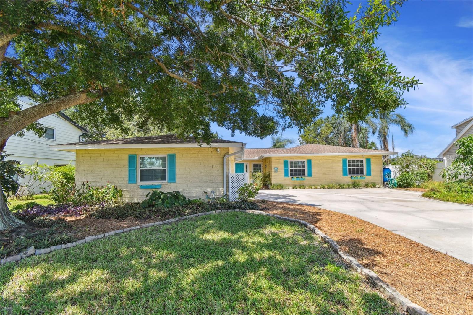 Image 2 of 41 For 4624 Bay Crest Drive