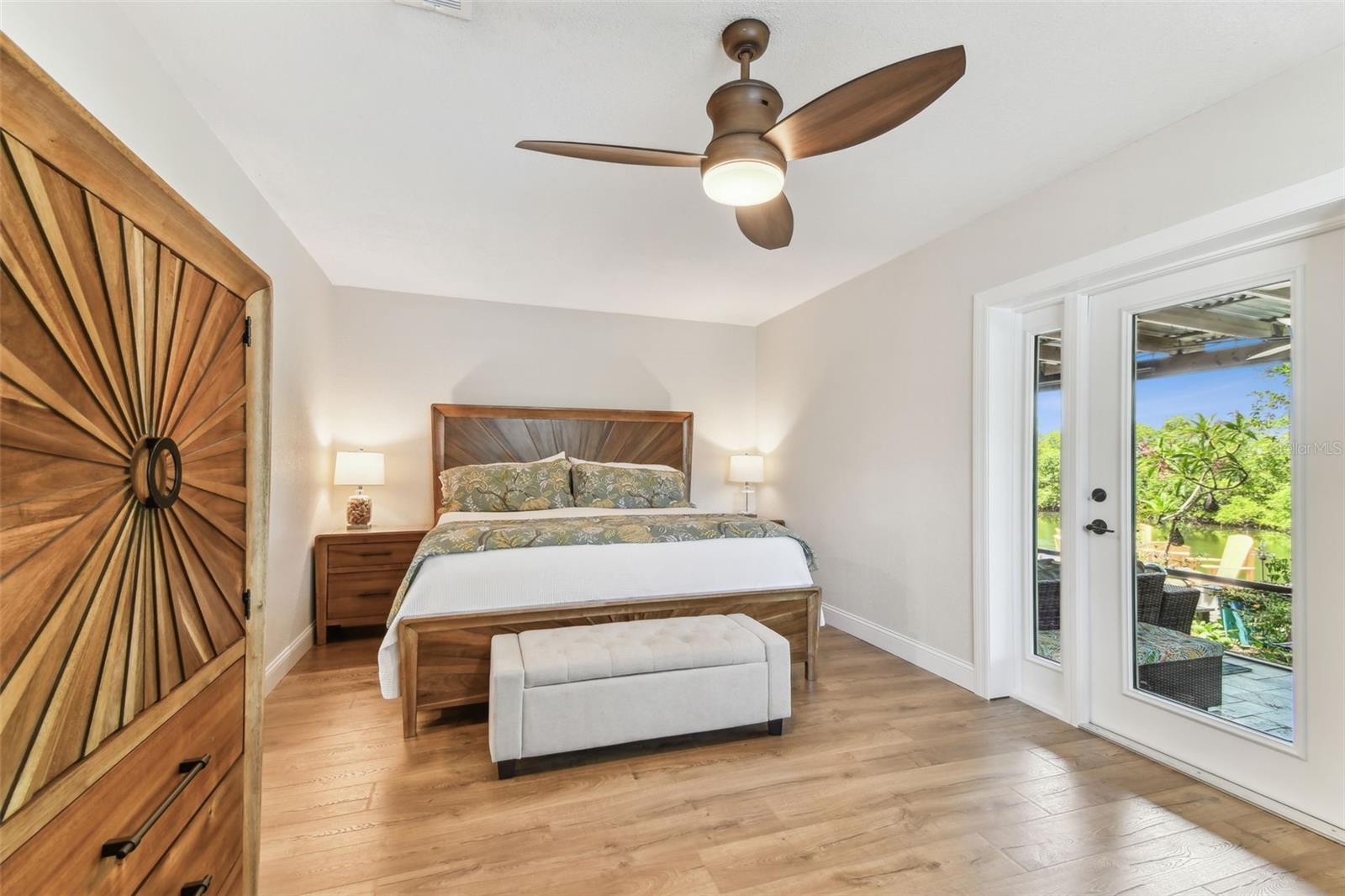 Image 21 of 41 For 4624 Bay Crest Drive