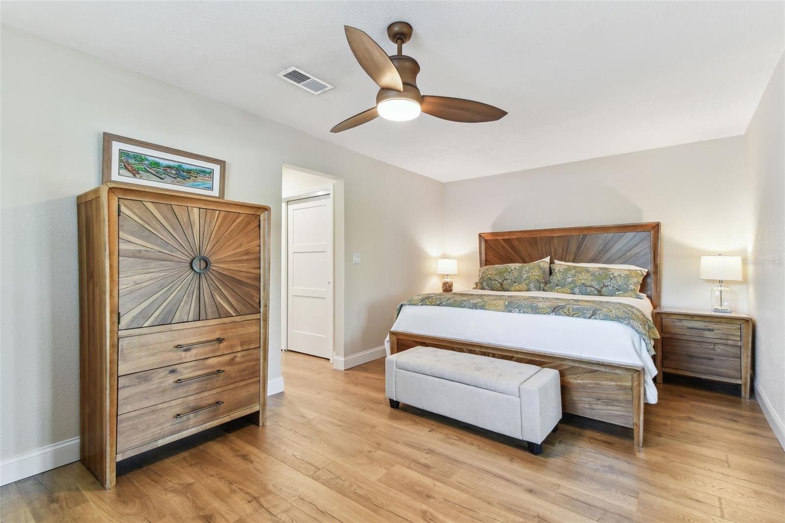 Image 22 of 41 For 4624 Bay Crest Drive