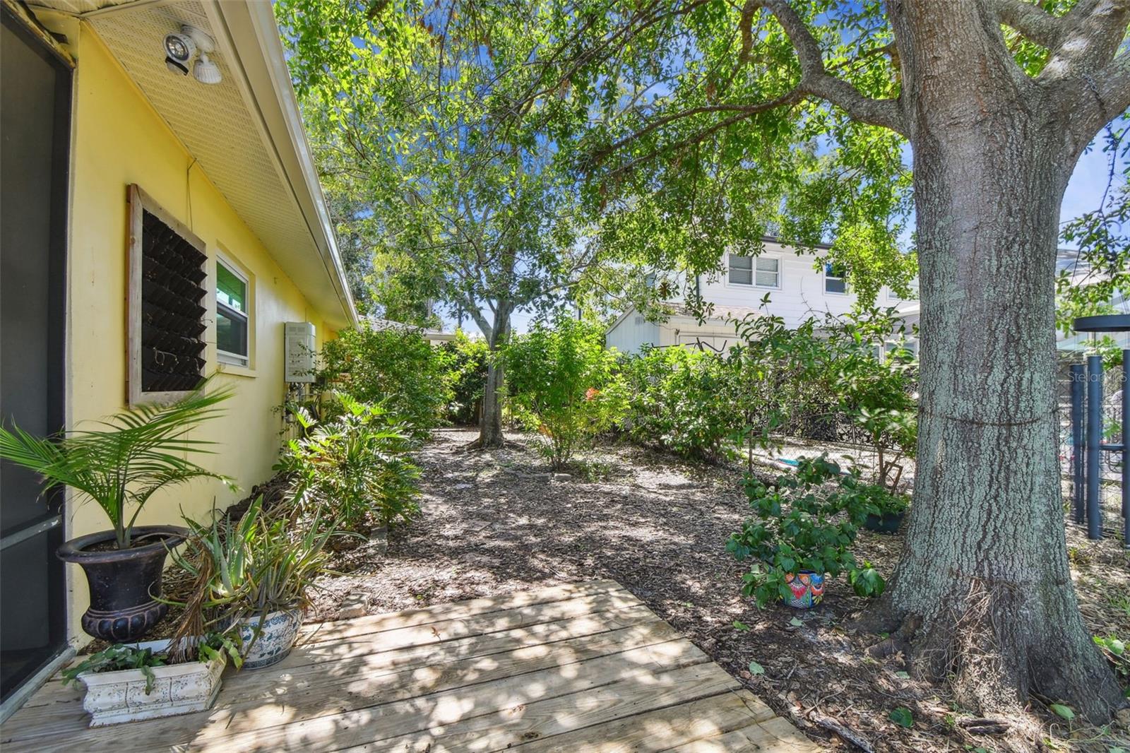 Image 34 of 41 For 4624 Bay Crest Drive
