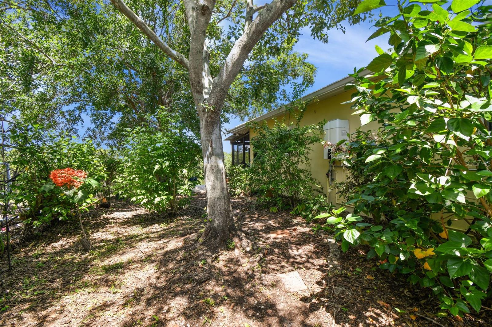 Image 35 of 41 For 4624 Bay Crest Drive