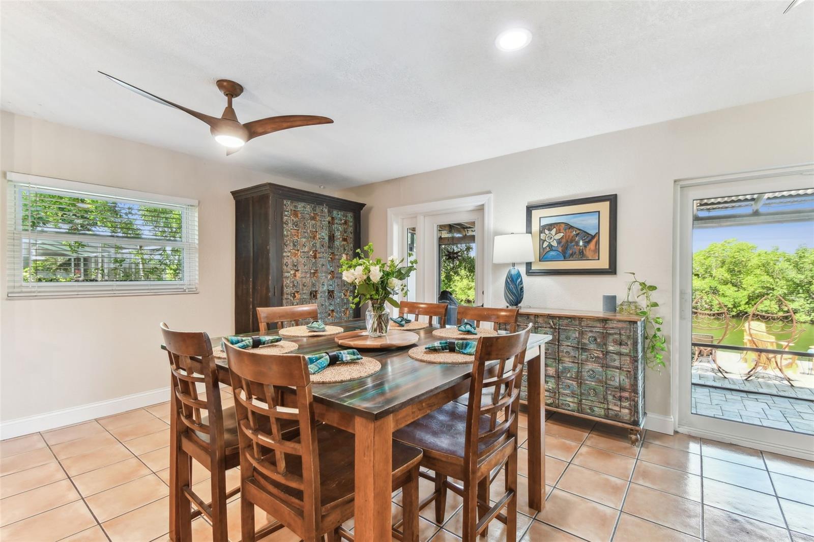 Image 8 of 41 For 4624 Bay Crest Drive
