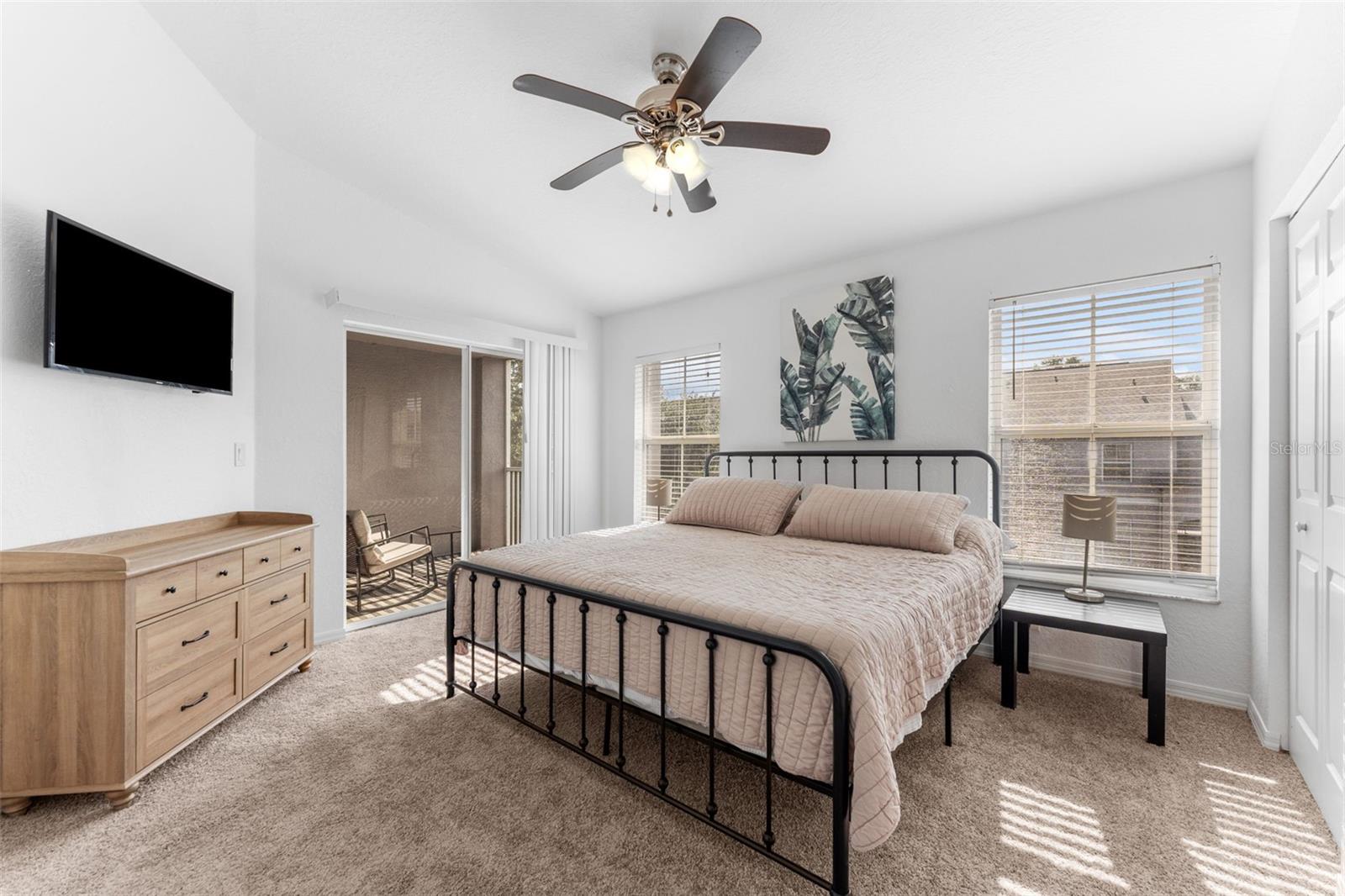 Image 7 of 18 For 5052 Sunridge Palms Drive 204