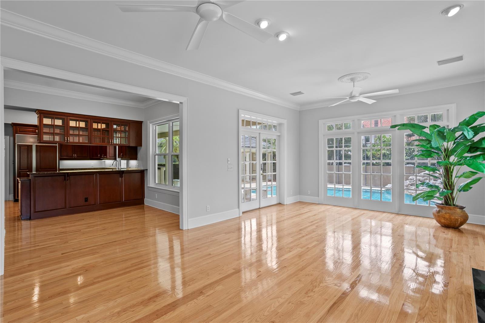 Image 13 of 65 For 4301 Swann Avenue