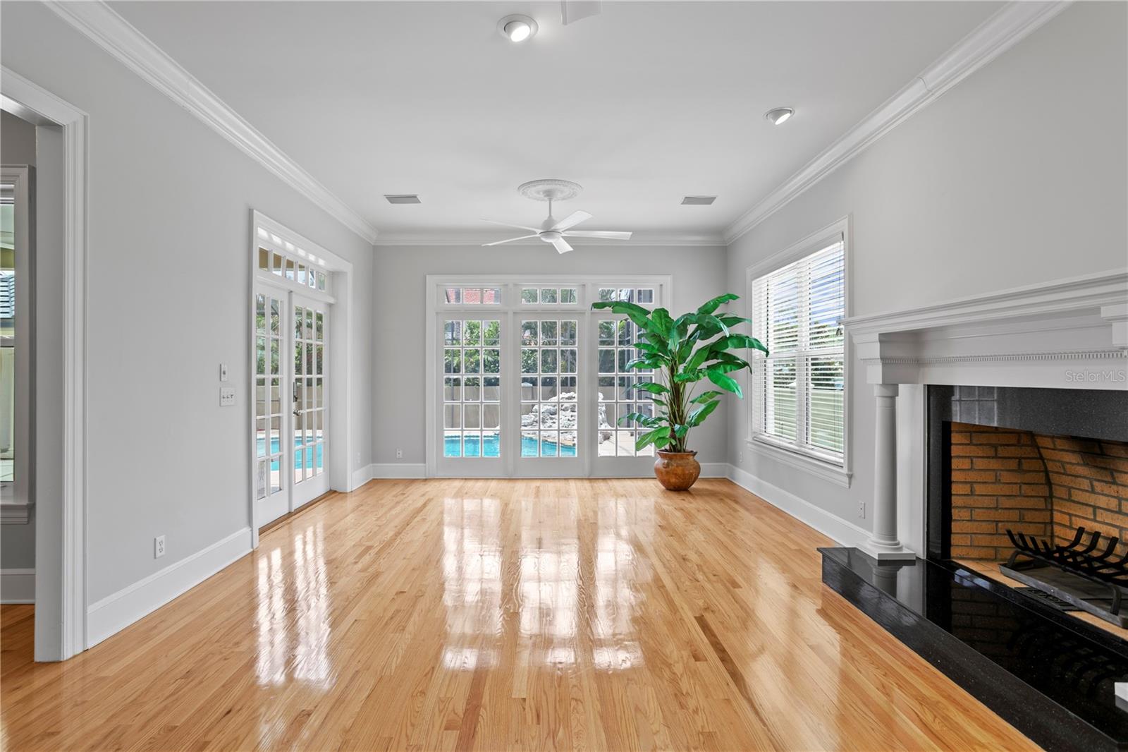 Image 14 of 65 For 4301 Swann Avenue