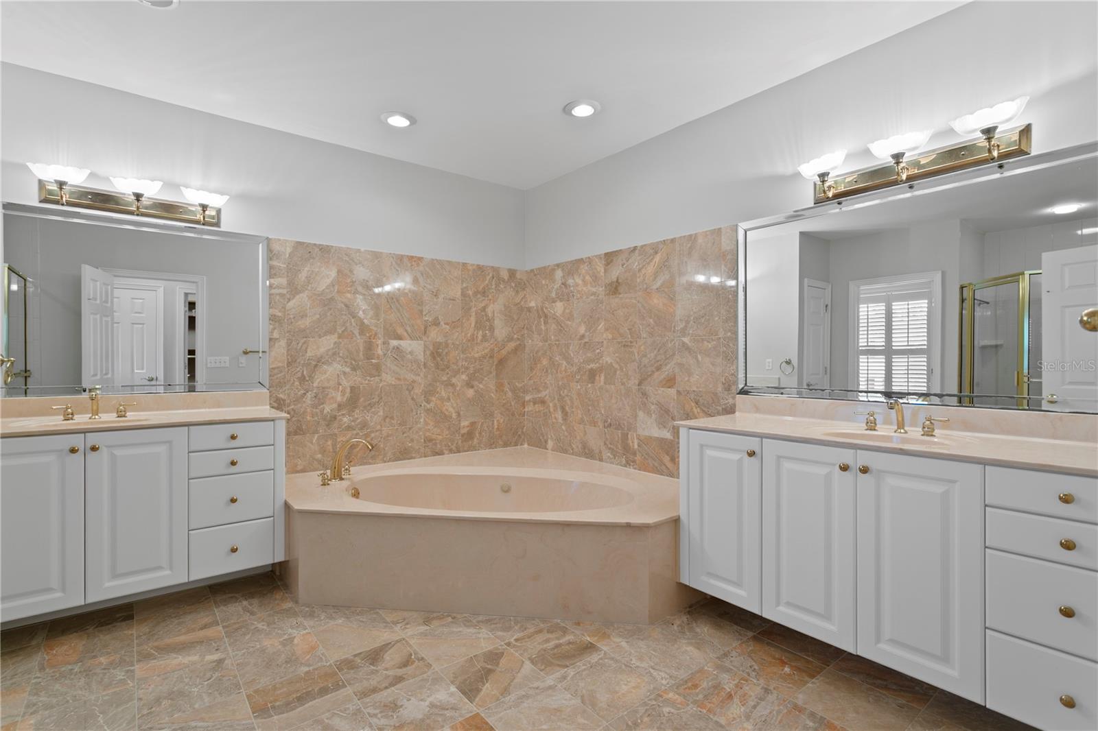 Image 36 of 65 For 4301 Swann Avenue