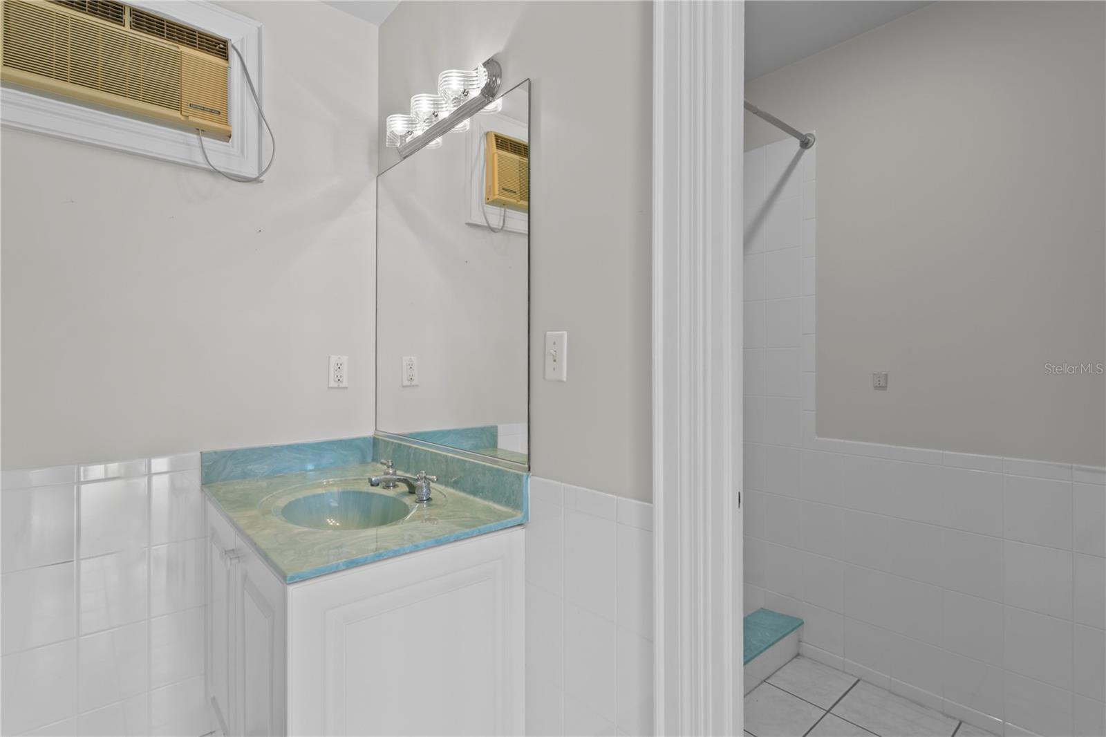 Image 61 of 65 For 4301 Swann Avenue
