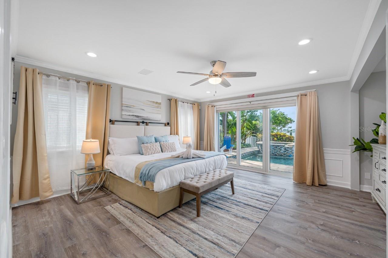 Image 30 of 80 For 4545 Harbor Hills Drive