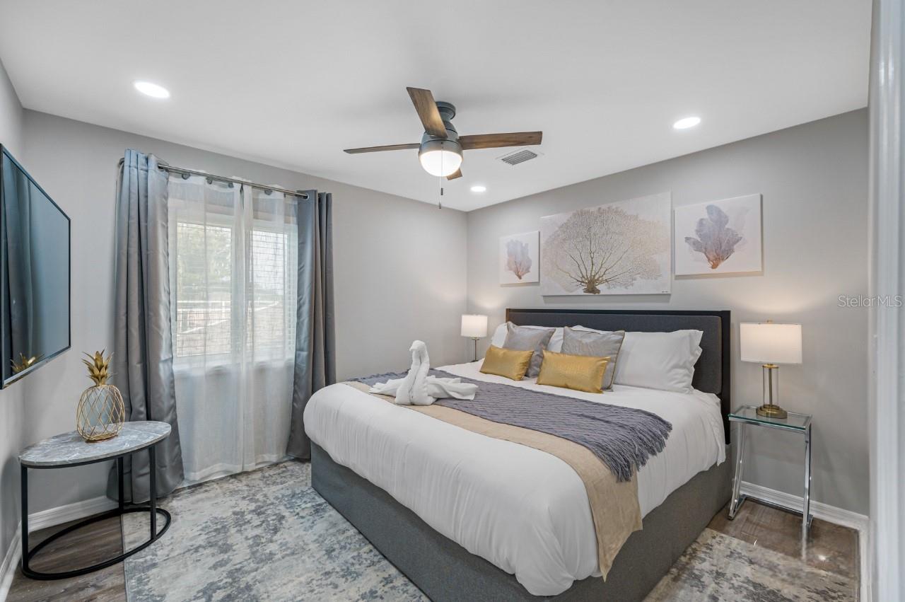 Image 49 of 80 For 4545 Harbor Hills Drive