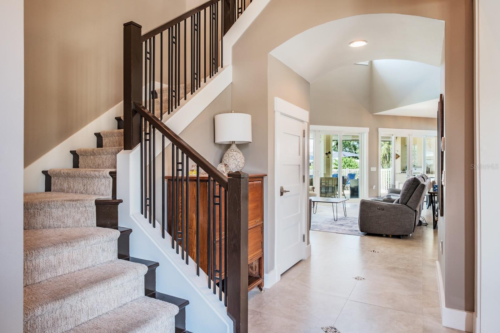 Listing photo id 13 for 10728 Dowry Avenue