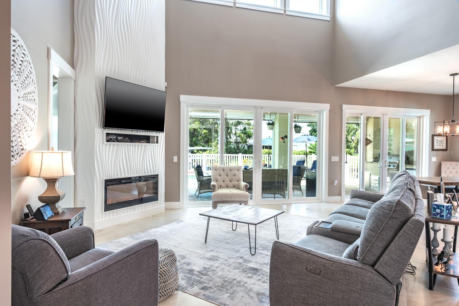 Listing photo id 14 for 10728 Dowry Avenue