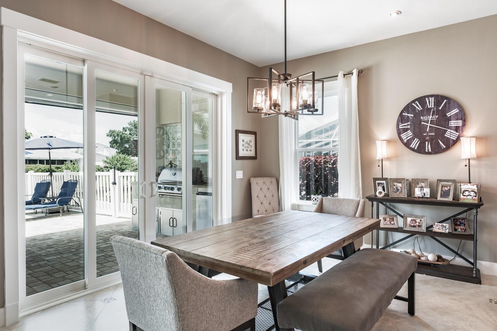Listing photo id 17 for 10728 Dowry Avenue