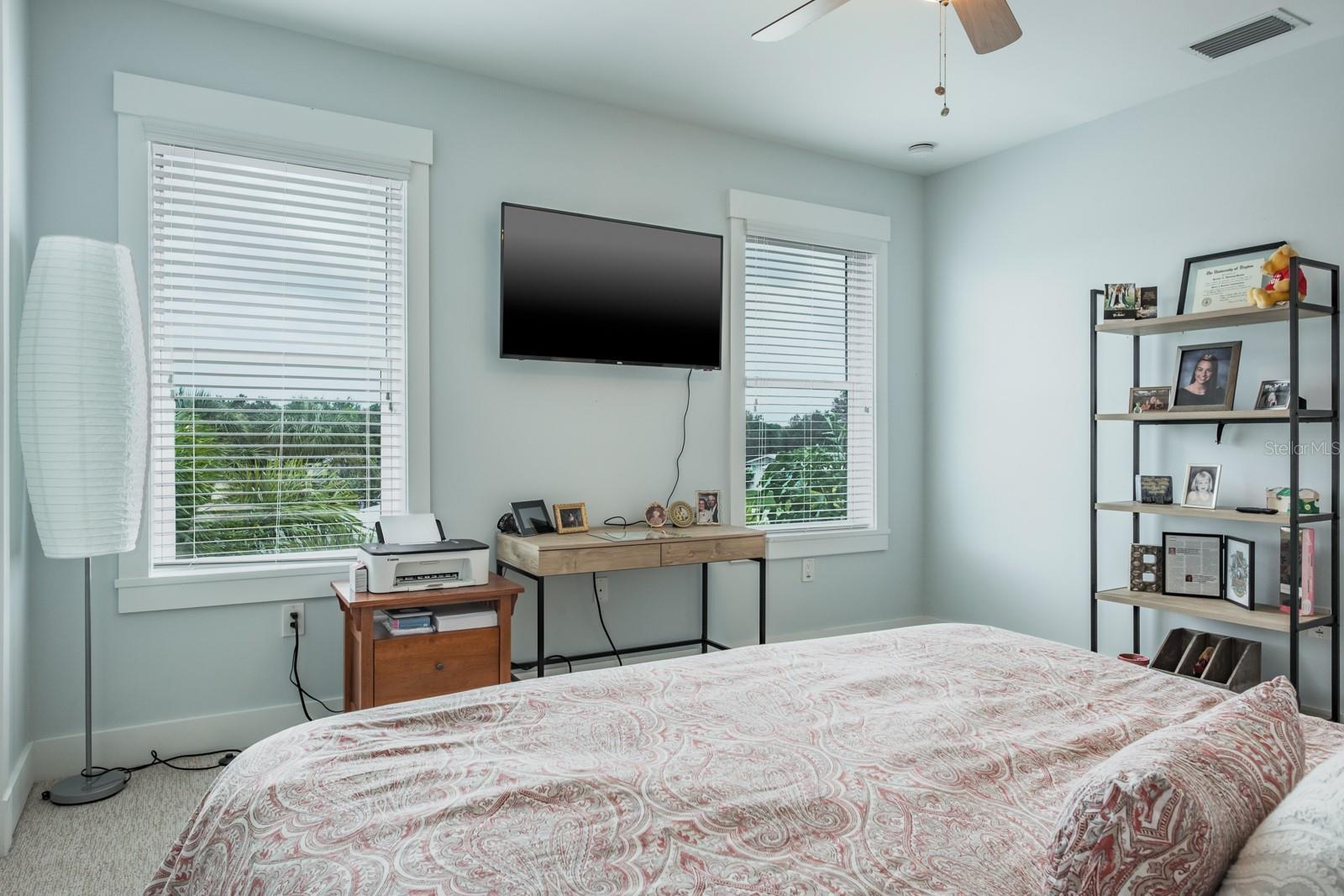 Listing photo id 49 for 10728 Dowry Avenue