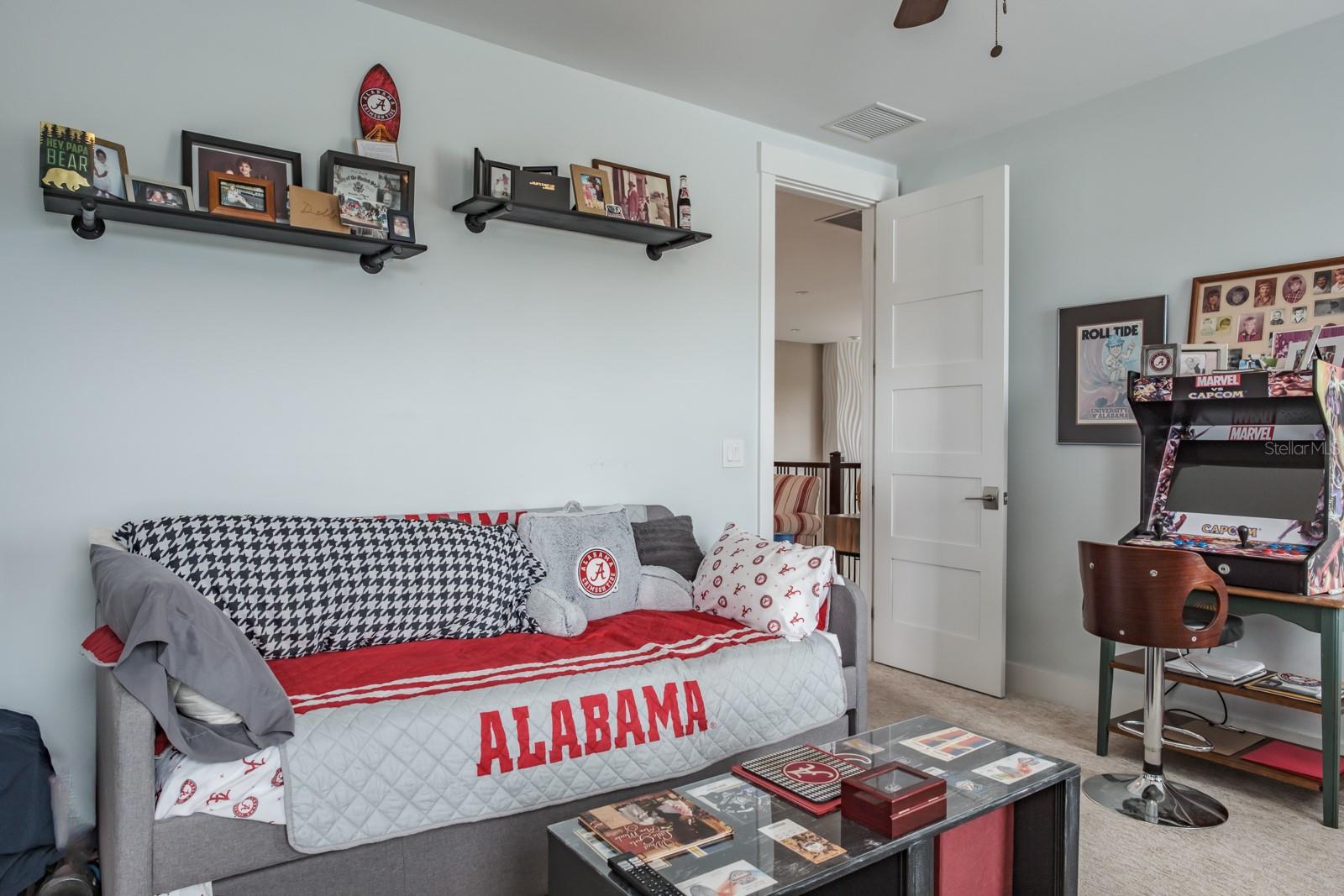 Listing photo id 54 for 10728 Dowry Avenue