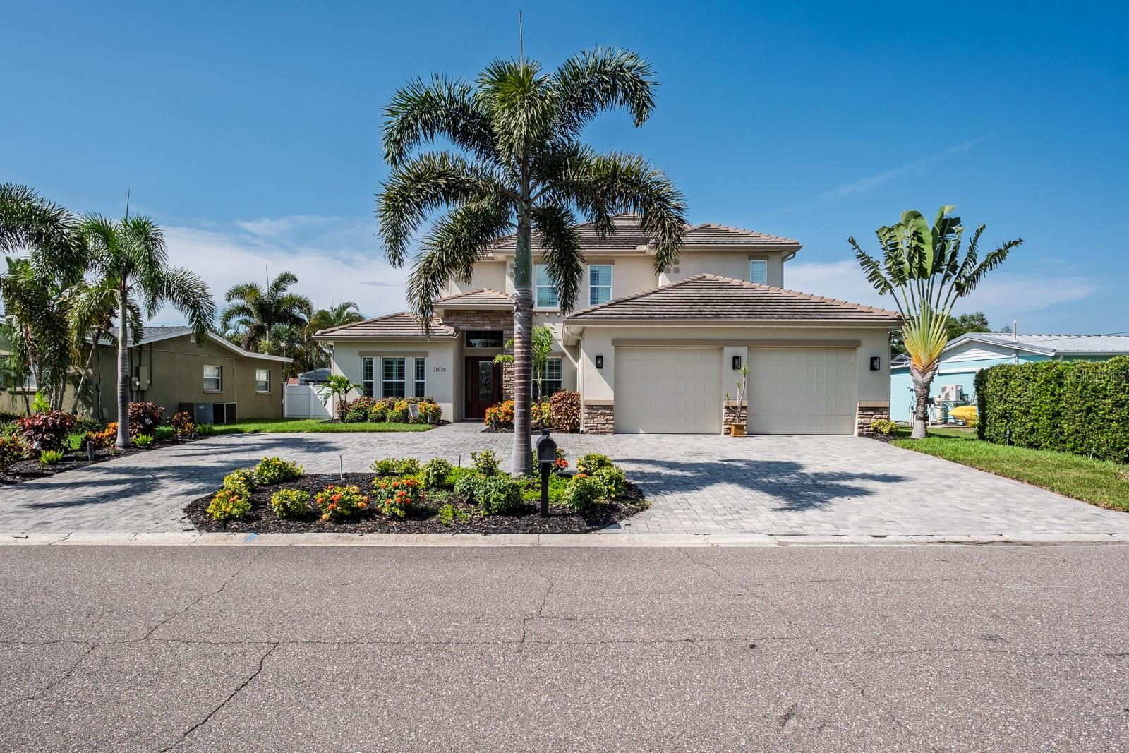 Listing photo id 4 for 10728 Dowry Avenue