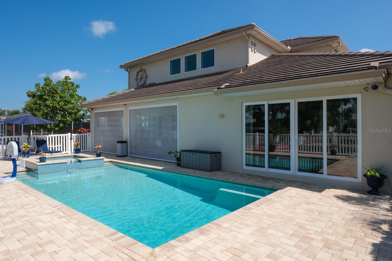 Listing photo id 58 for 10728 Dowry Avenue