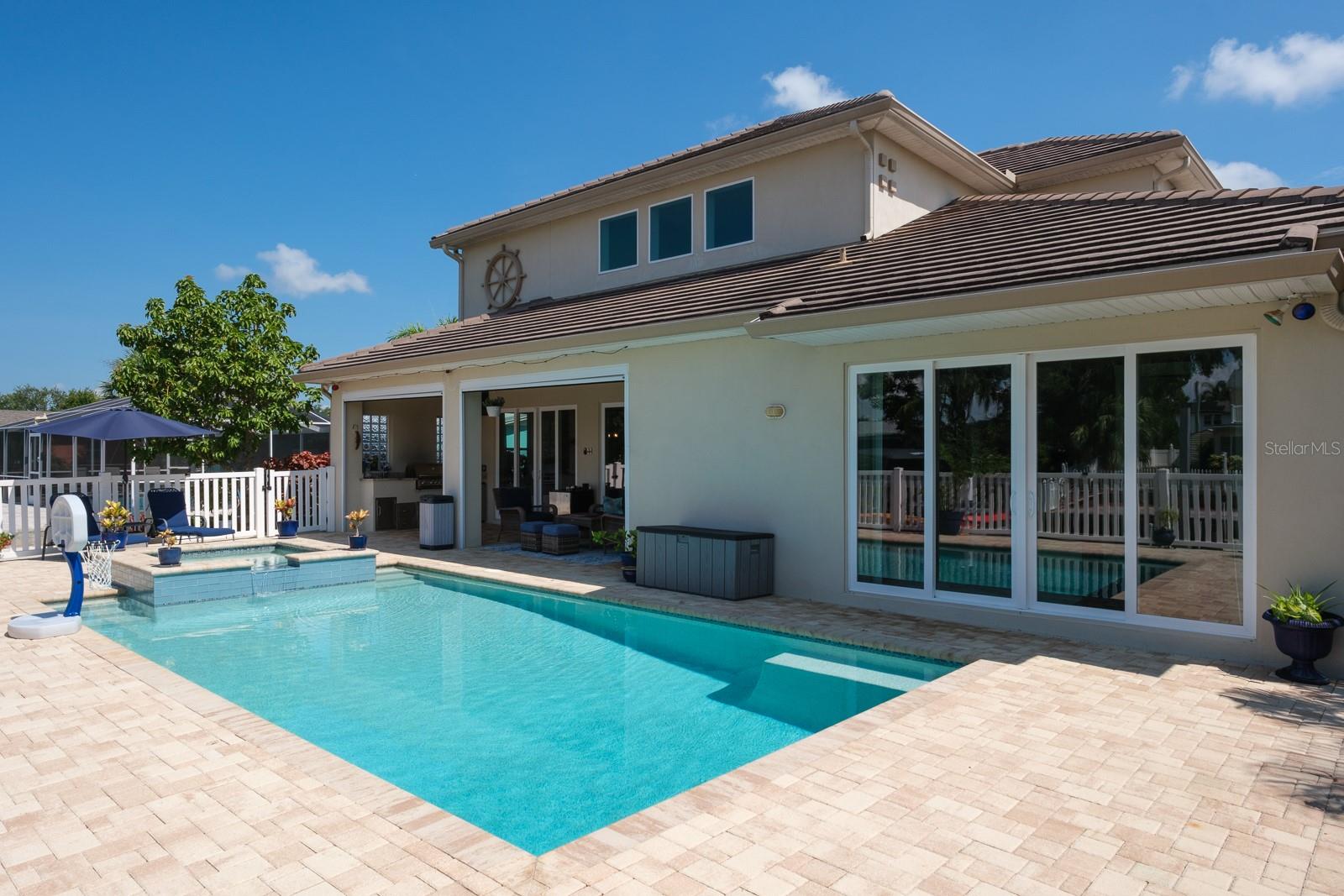 Listing photo id 64 for 10728 Dowry Avenue