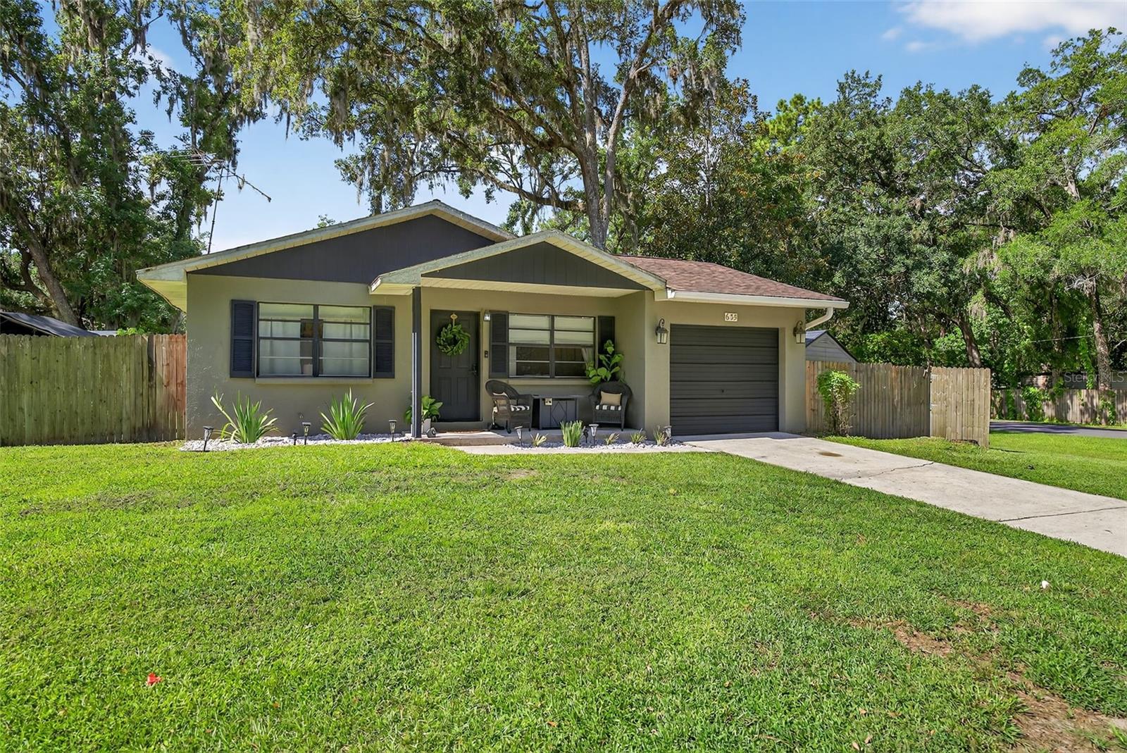 Image 33 of 35 For 635 Iris Street